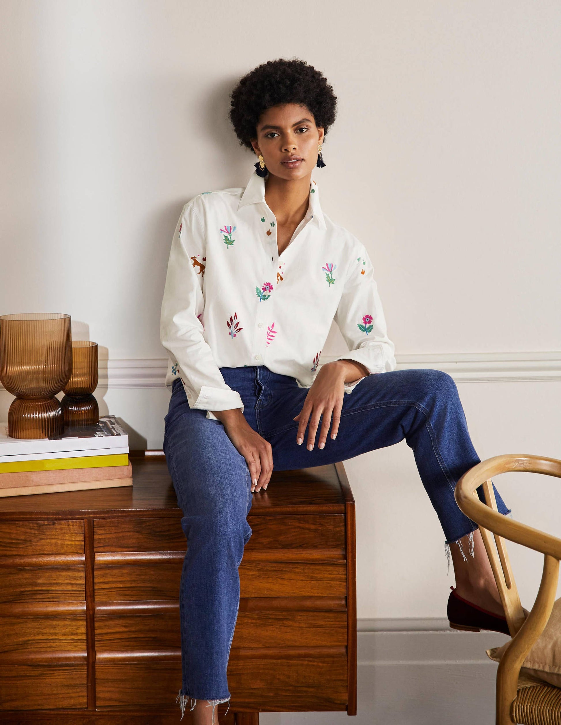 Agnes Oversized Shirt-White Embroidered-4
