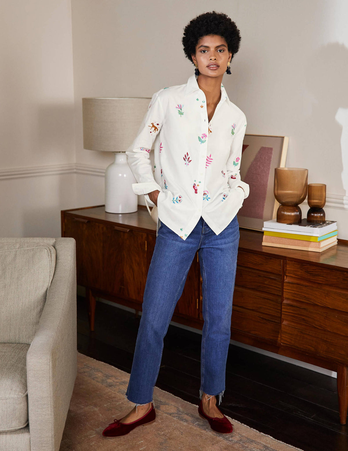 Agnes Oversized Shirt-White Embroidered - Image 3