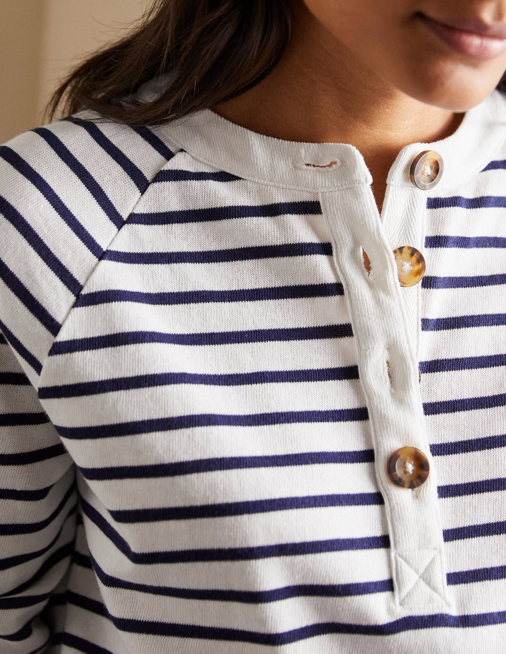 Mariner Henley Top-Ivory/Navy-1