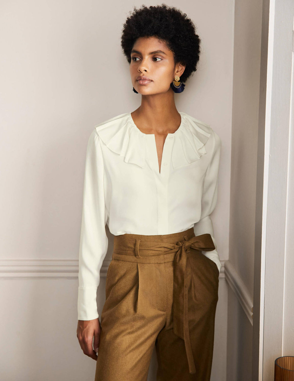 Pleated Collar Boxy Top-Ivory - Image 4