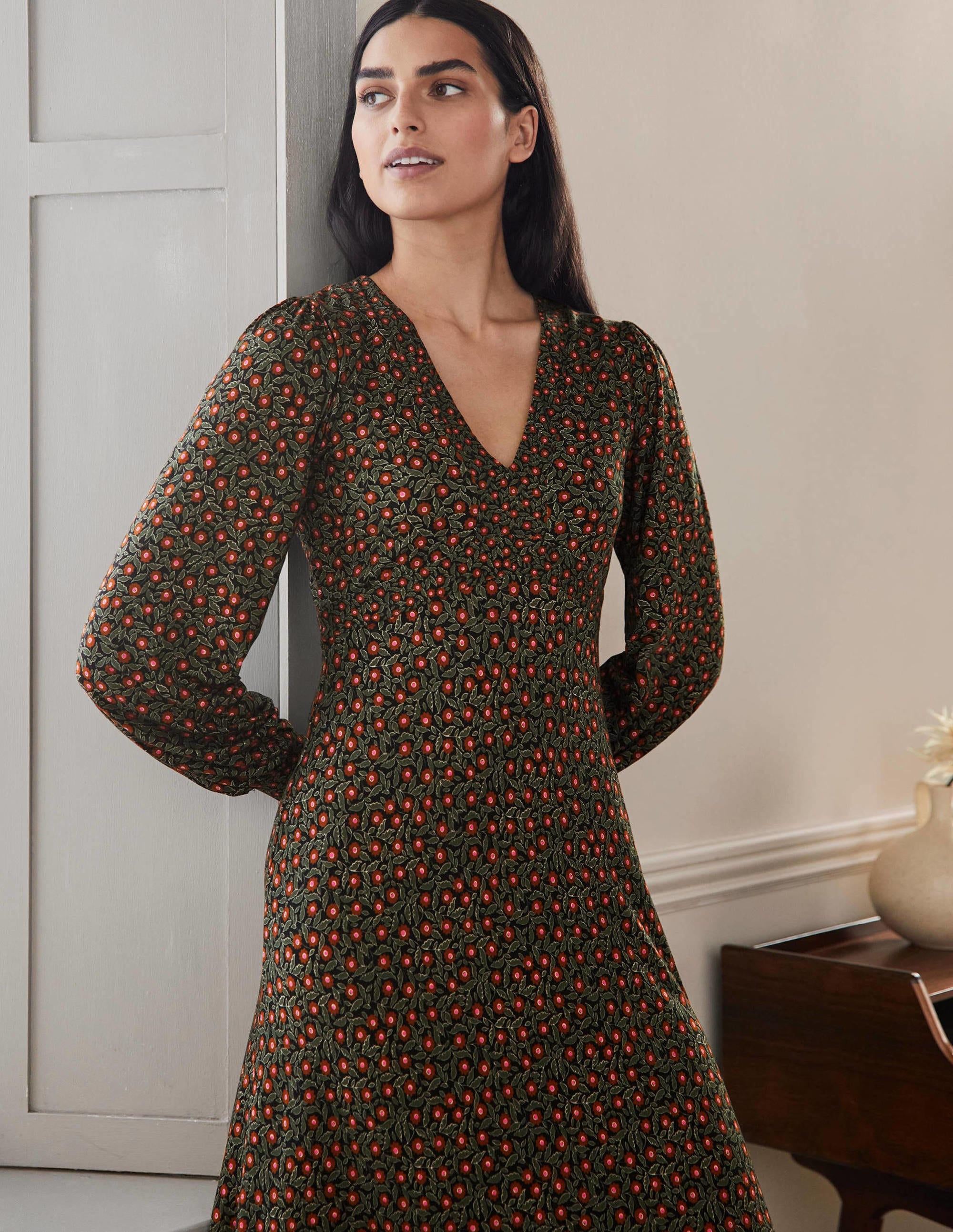 Empire Jersey Tea Dress-Marsh, Rambling Ditsy - Image 4