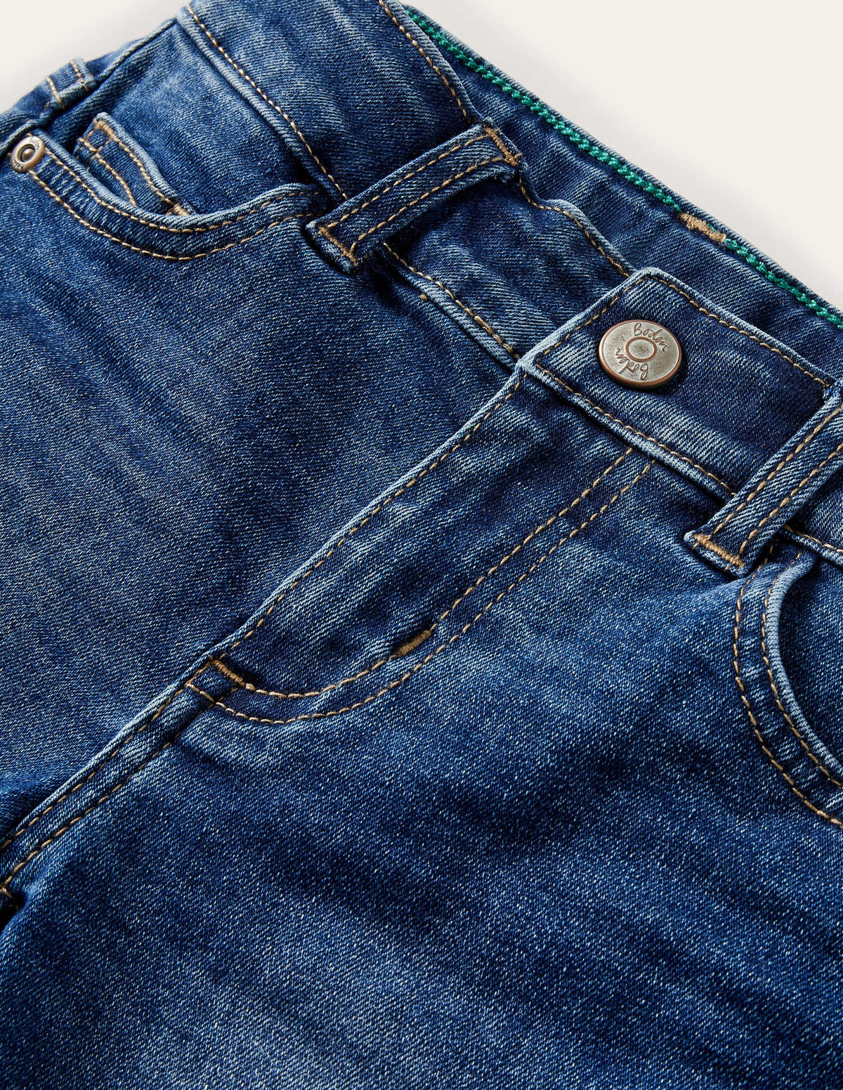 Adventure-flex Denim Shorts-Mid Vintage - Image 3