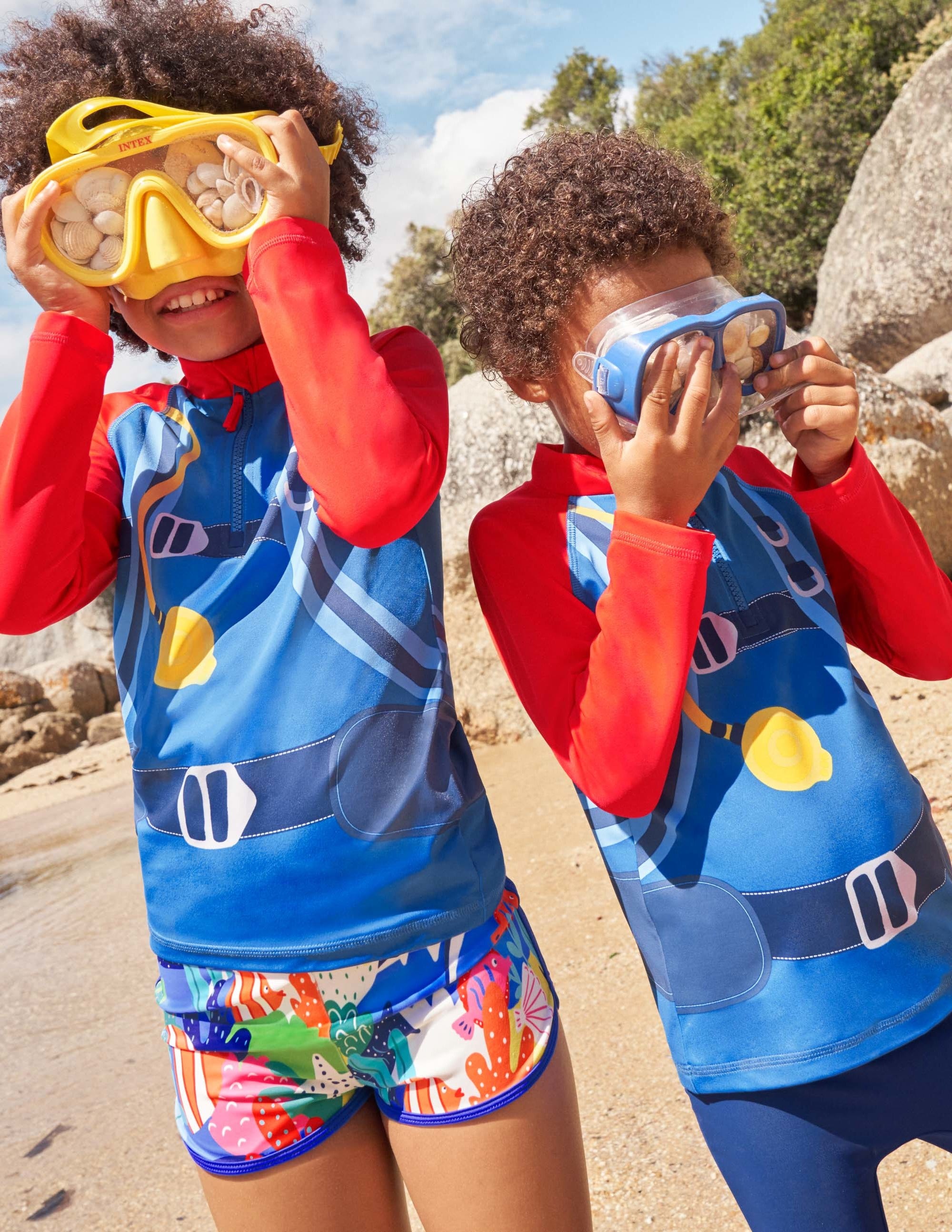 Fun Rash Vest-Red Turquoise Diver - Image 4