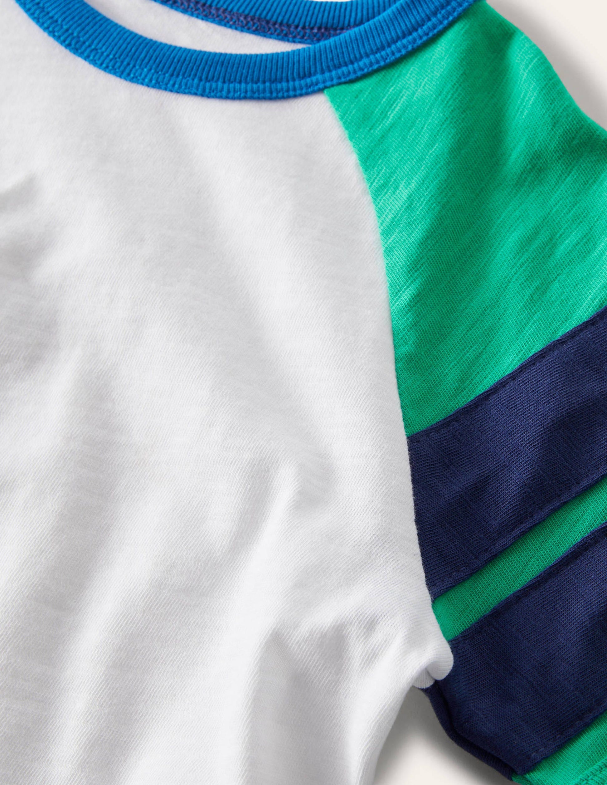 Colourblock Raglan T-shirt-Ivory/Green Pepper-3