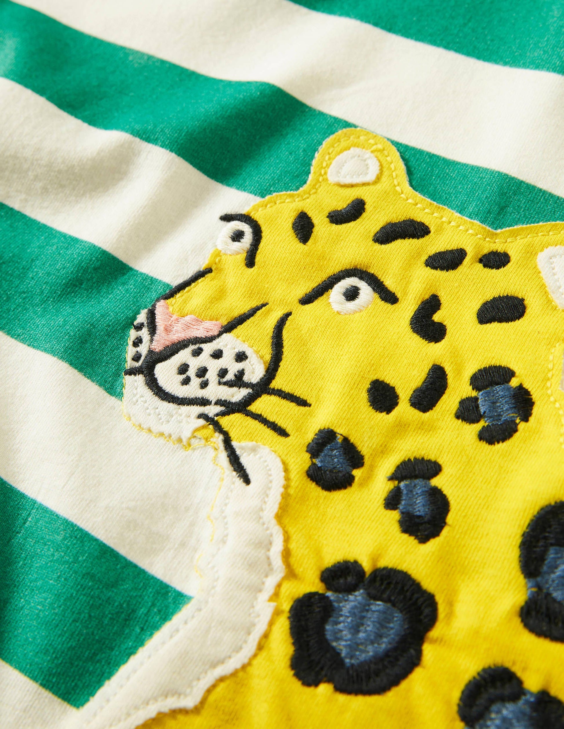 Big Cat Appliqué T-shirt-Green Pepper Cheetahs-3
