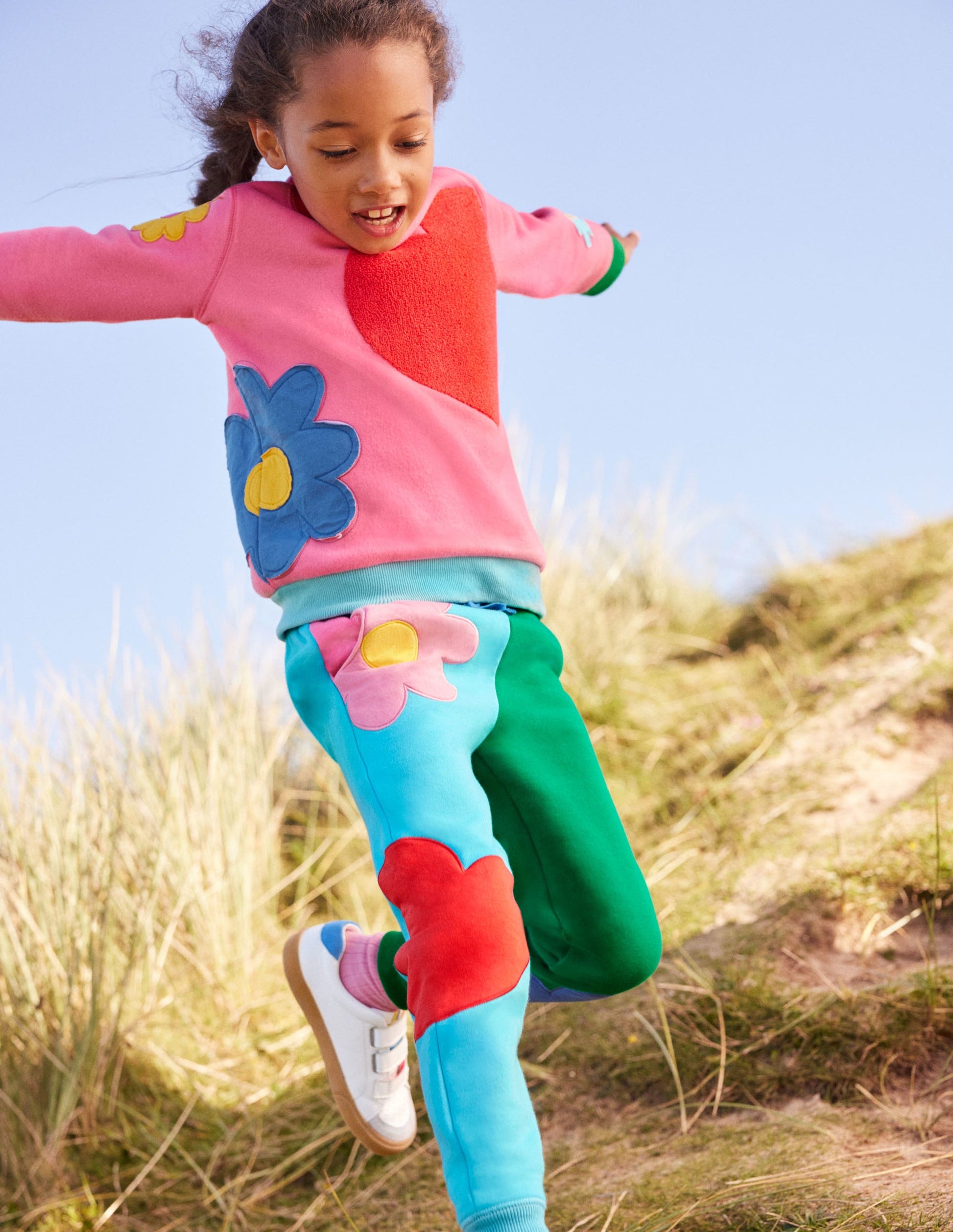 Appliqué Sweatshirt-Bright Petal Pink Heart-1