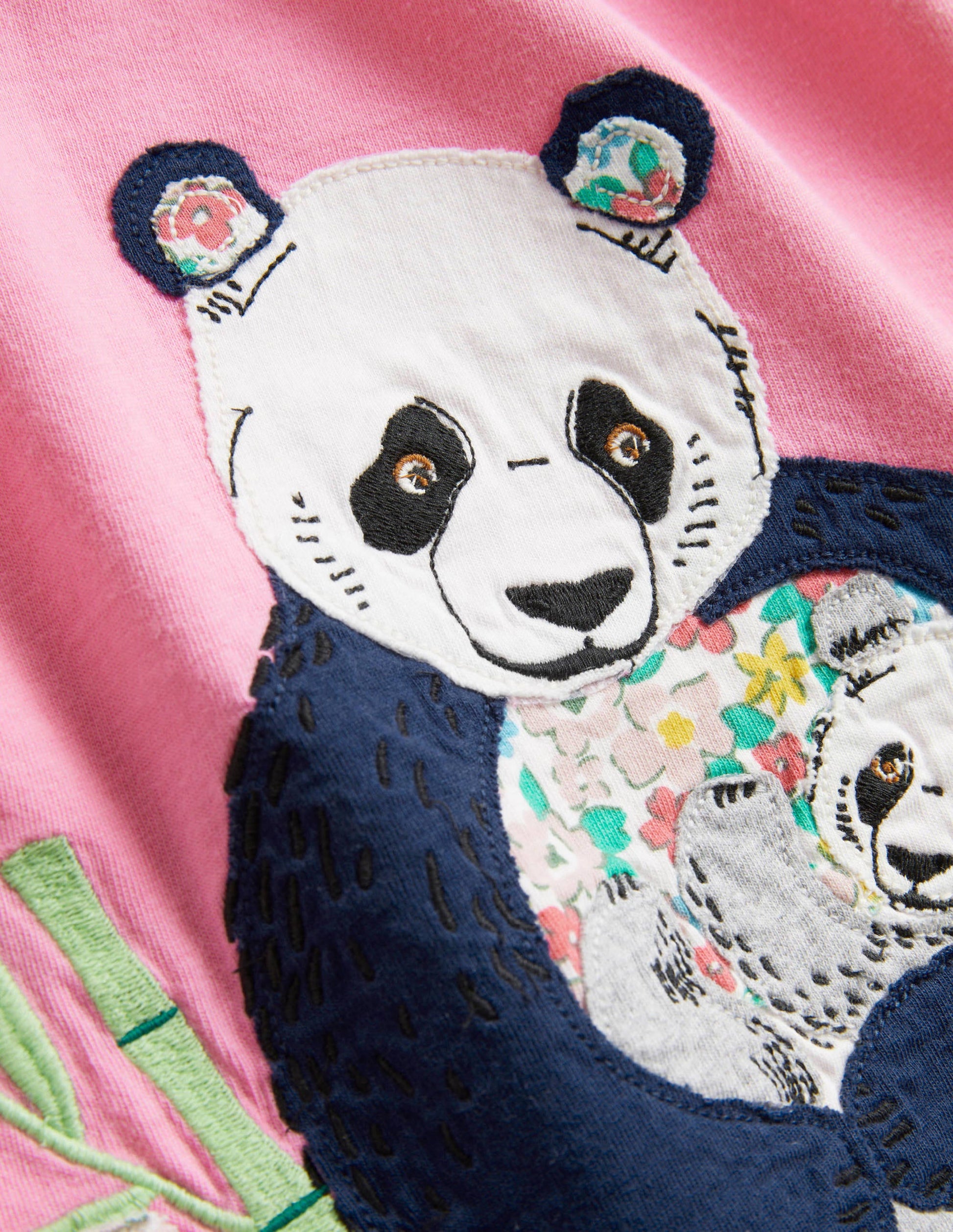 Short-sleeved Appliqué T-shirt-Bright Petal Pink Pandas-3