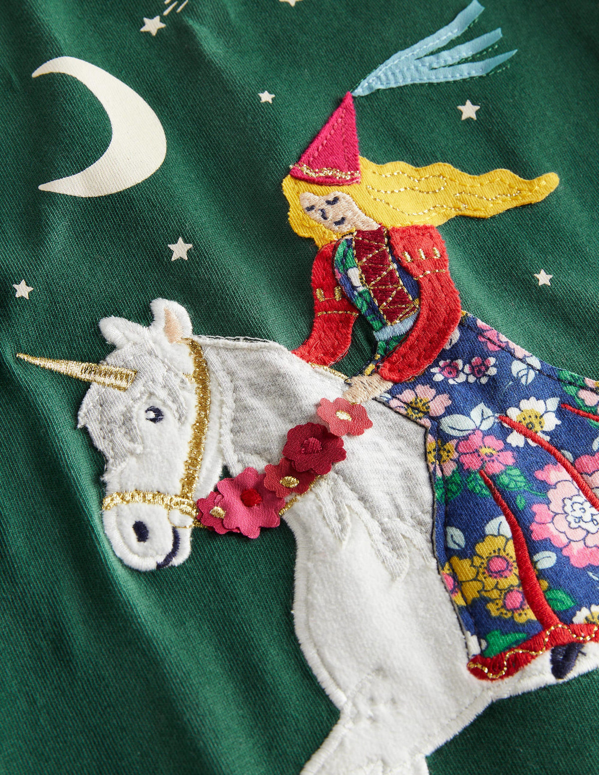 Magical Appliqué T-shirt-Trekking Green Princess-3