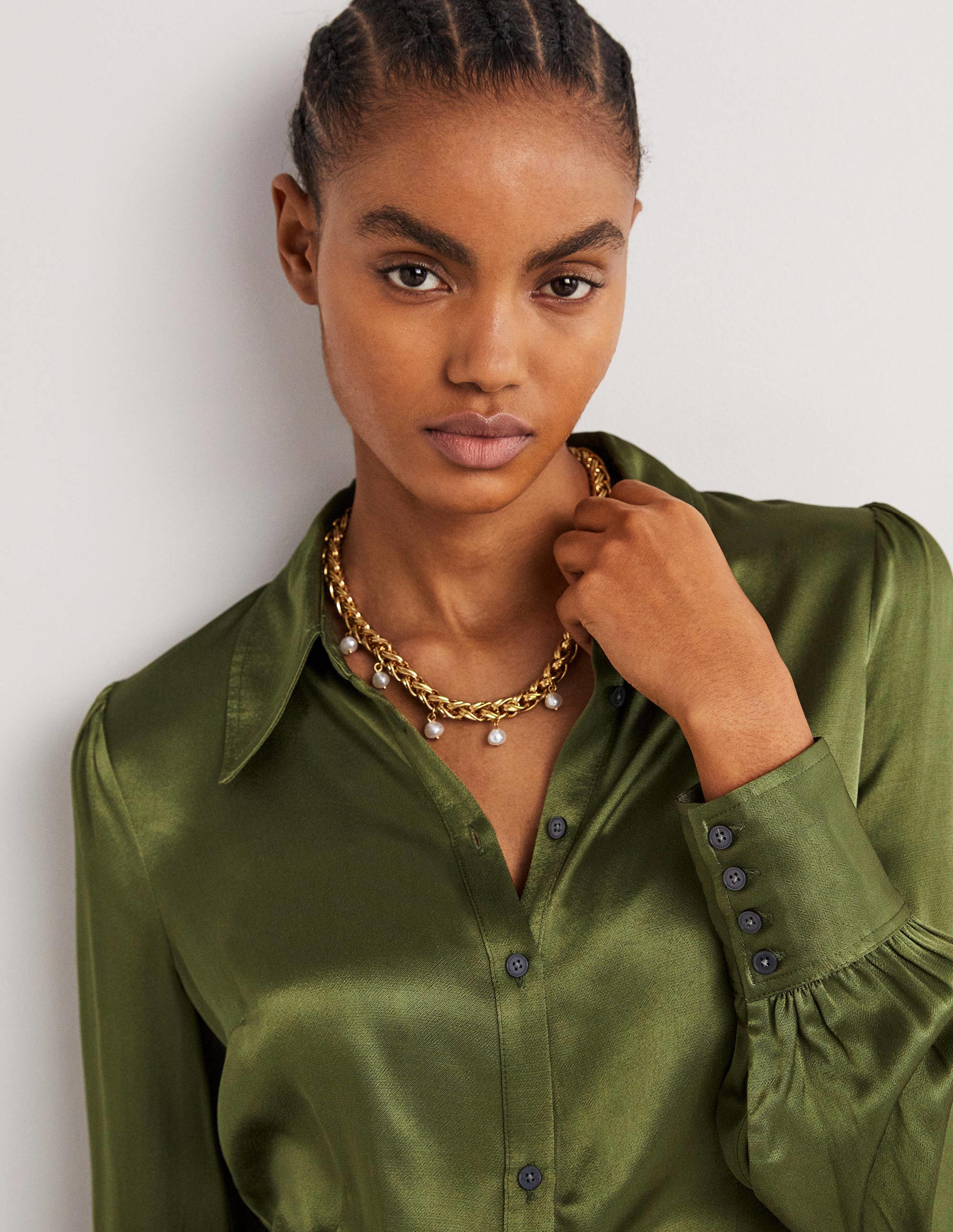 Chunky Chain Pearl Necklace-Gold - Image 1
