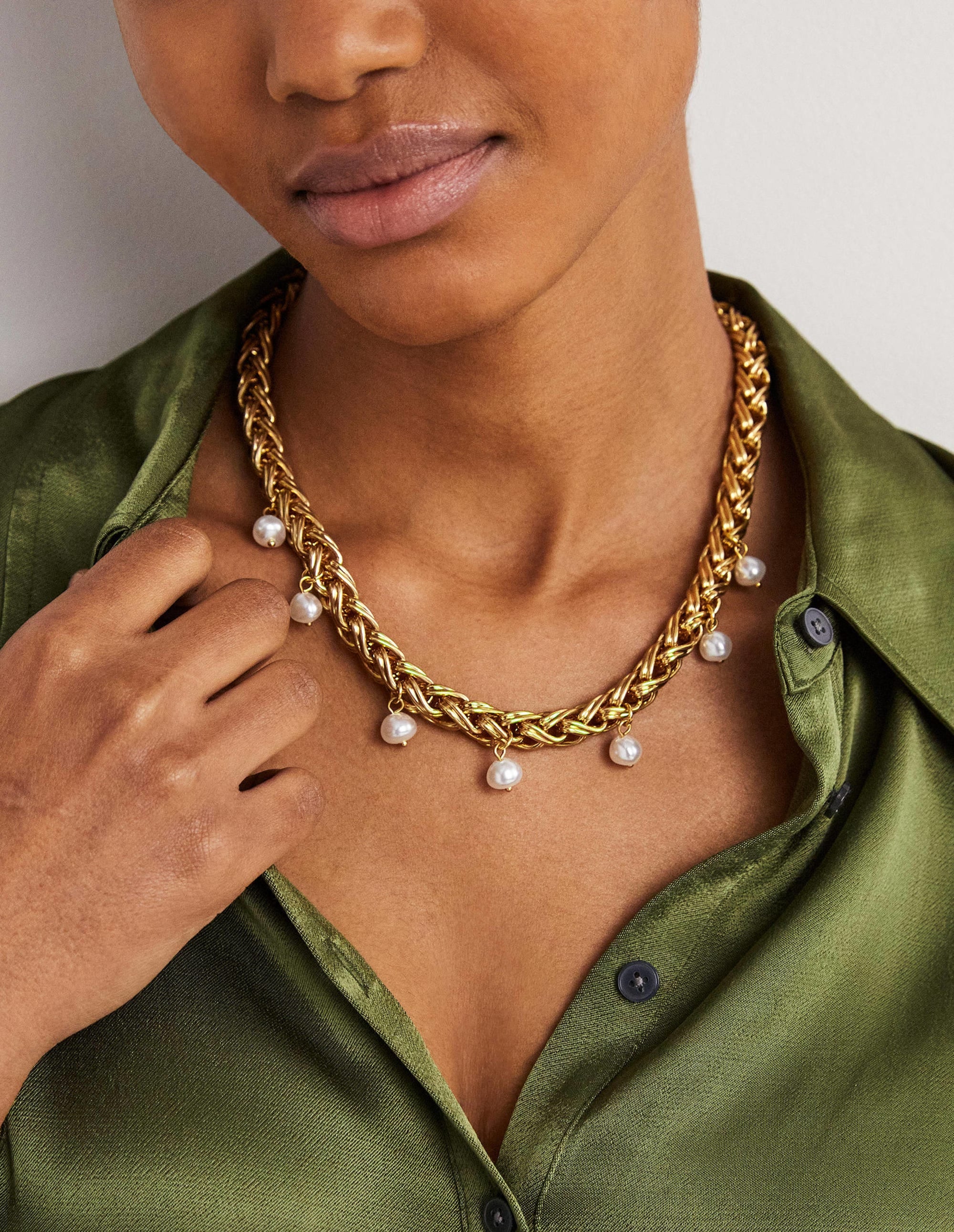 Chunky Chain Pearl Necklace-Gold - Image 2