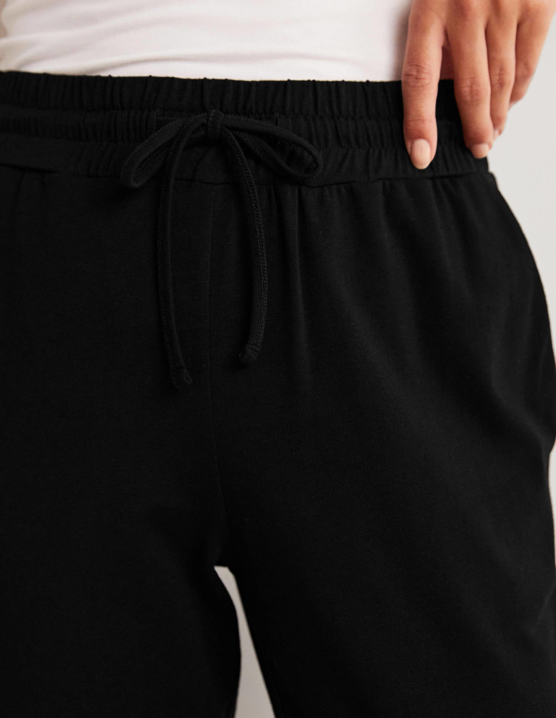 Cuffed Jersey Joggers-Black-5