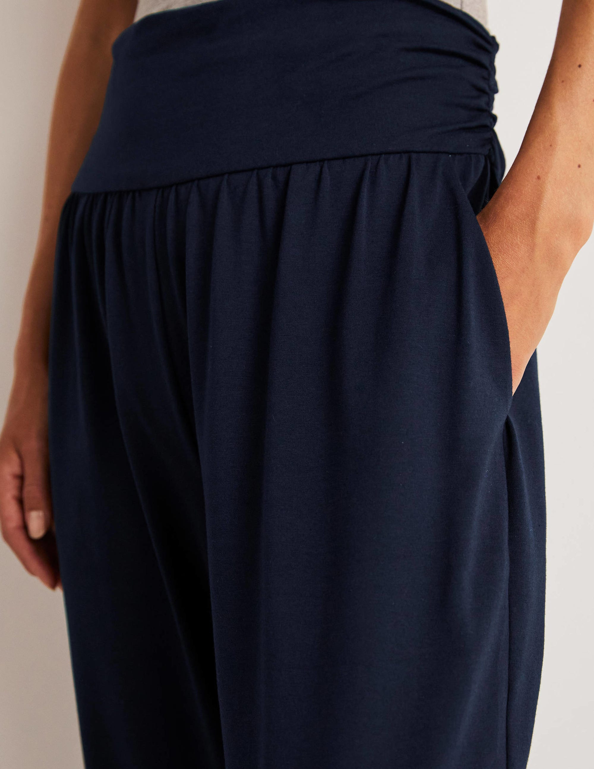 Hareem Jersey Joggers-Navy - Image 6