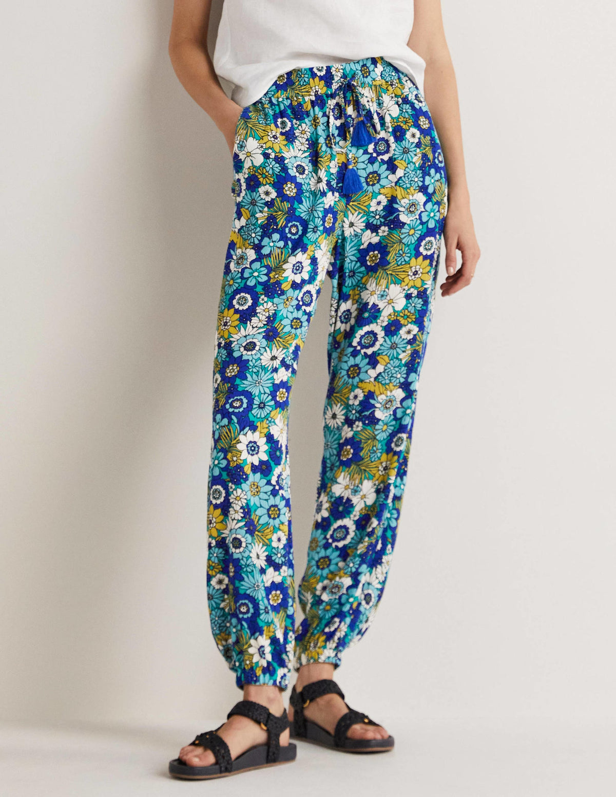 Crinkle Tapered Trousers-Emerald, Bloom Garden - Image 8