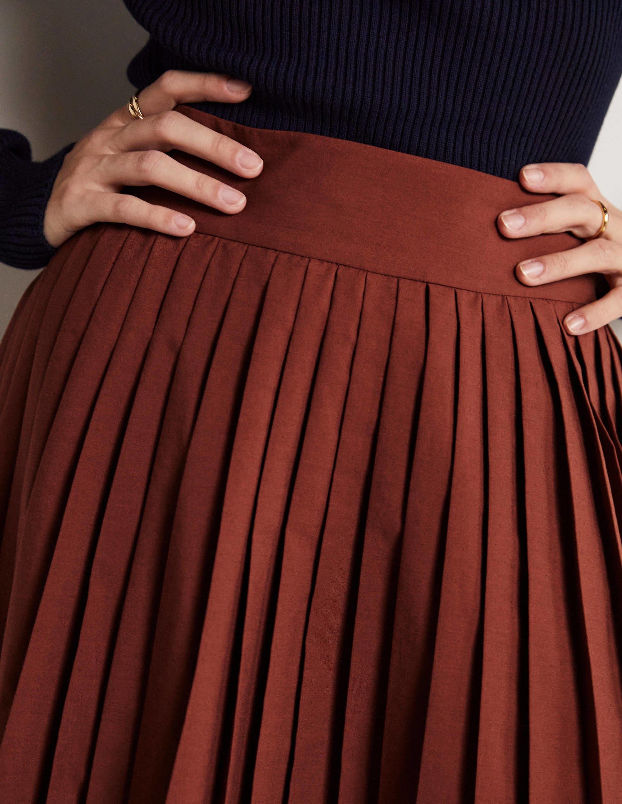 Pleated Cotton Mini Skirt-Red Oak - Image 2