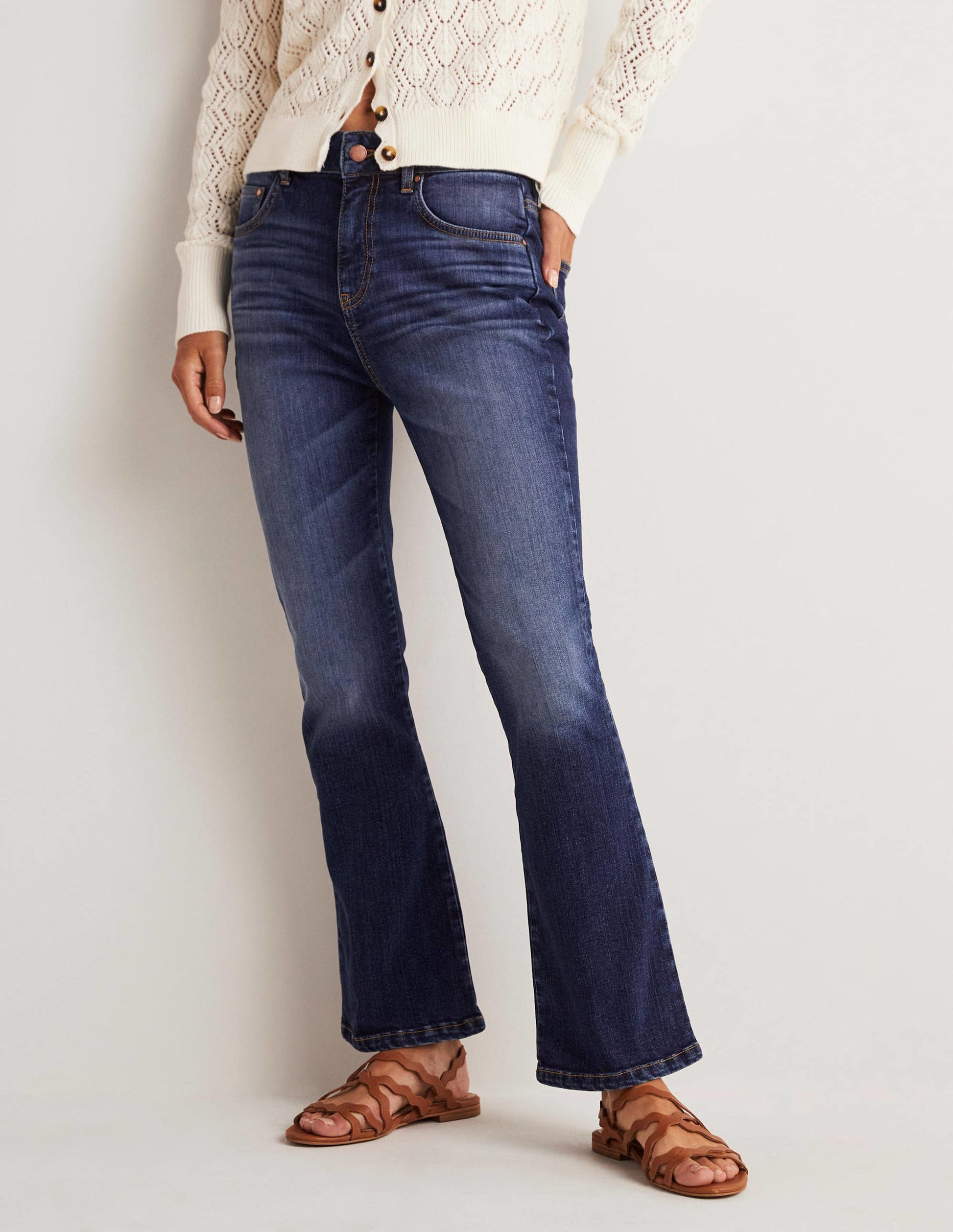 Fitted Cropped Flare Jeans-Dark Vintage-9