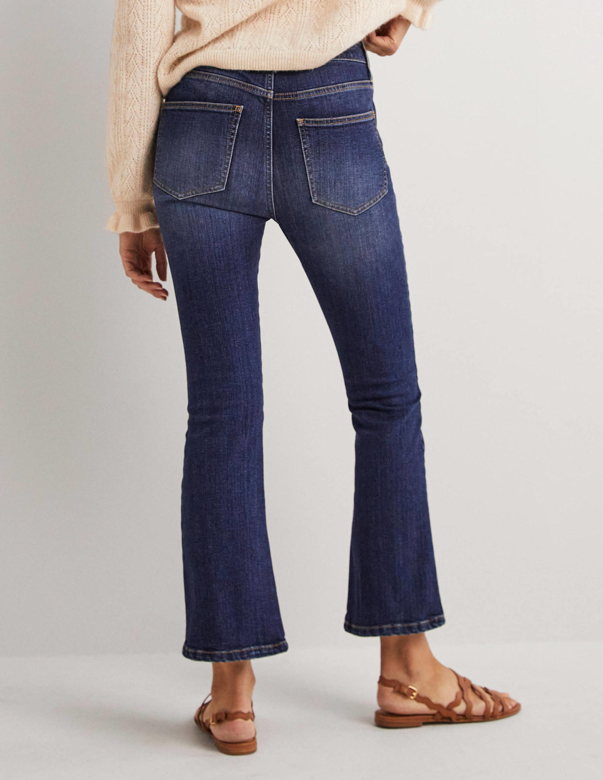 Fitted Cropped Flare Jeans-Dark Vintage - Image 3