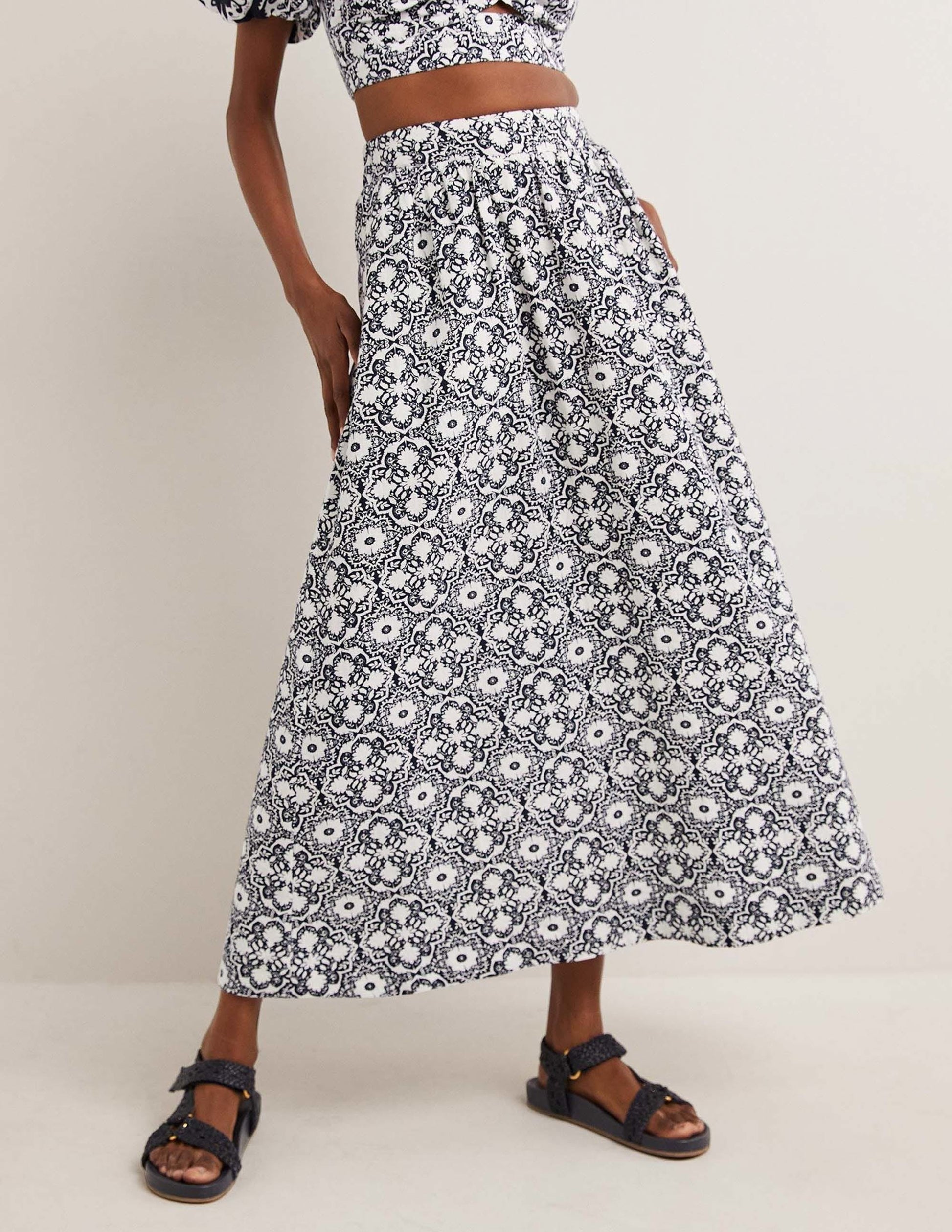Linen Midi Skirt-French Navy, Bloomsbury Mono-4