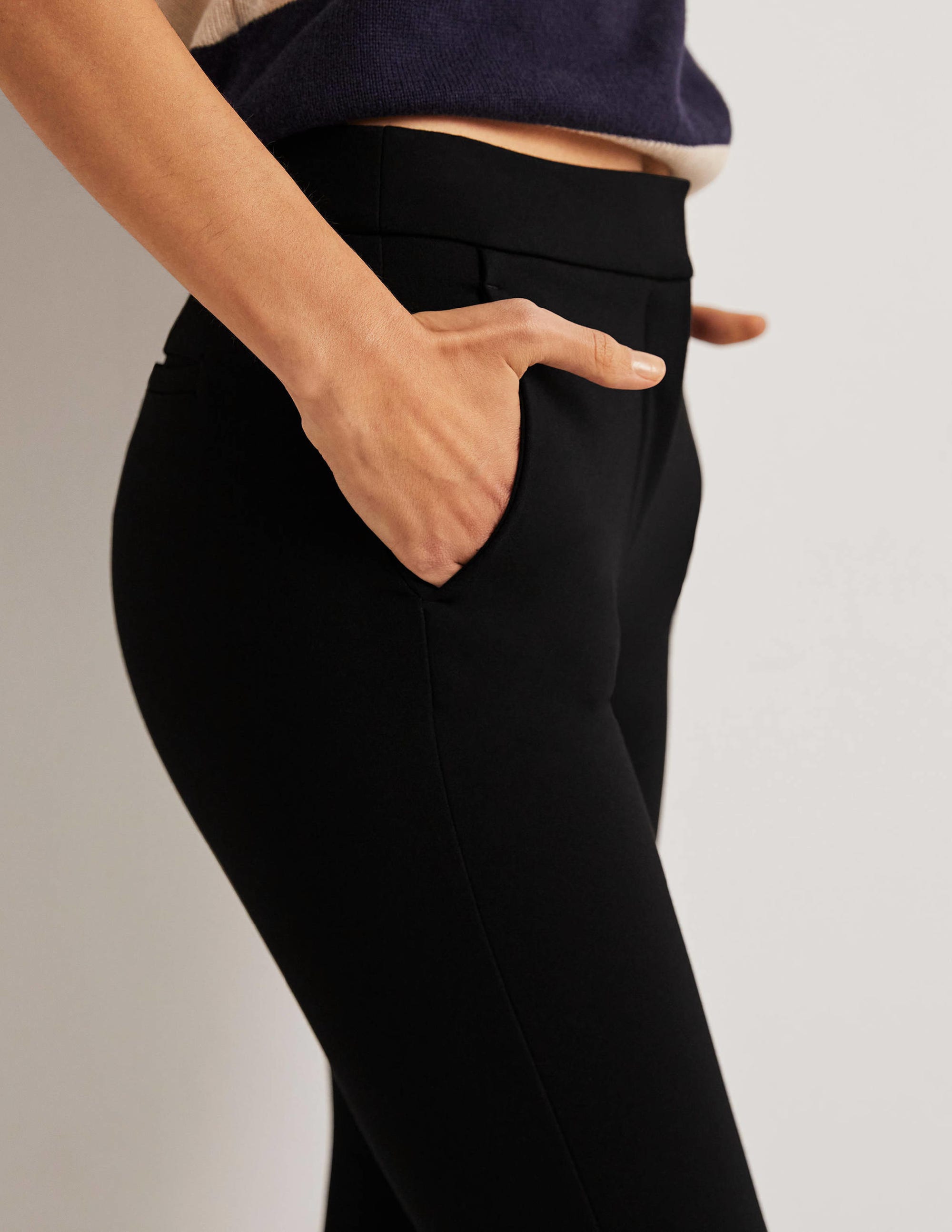 Hampshire 7/8 Ponte Trousers-BLACK - Image 2