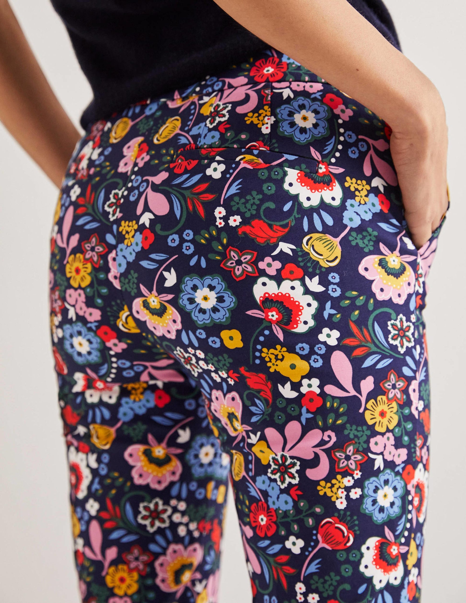 Richmond 7/8 Trouser-Navy, Pretty Paradise-4