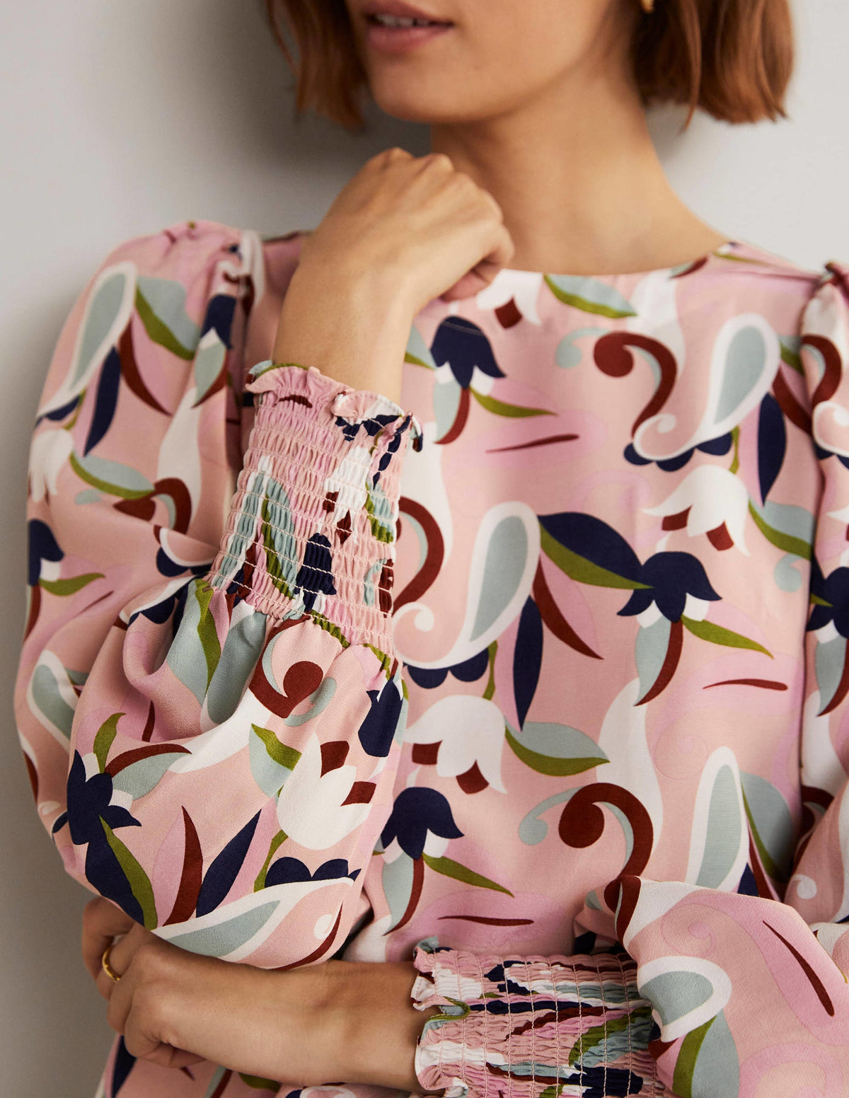 Smocked Cuff Top-Milkshake, Paisley Meadow - Image 5