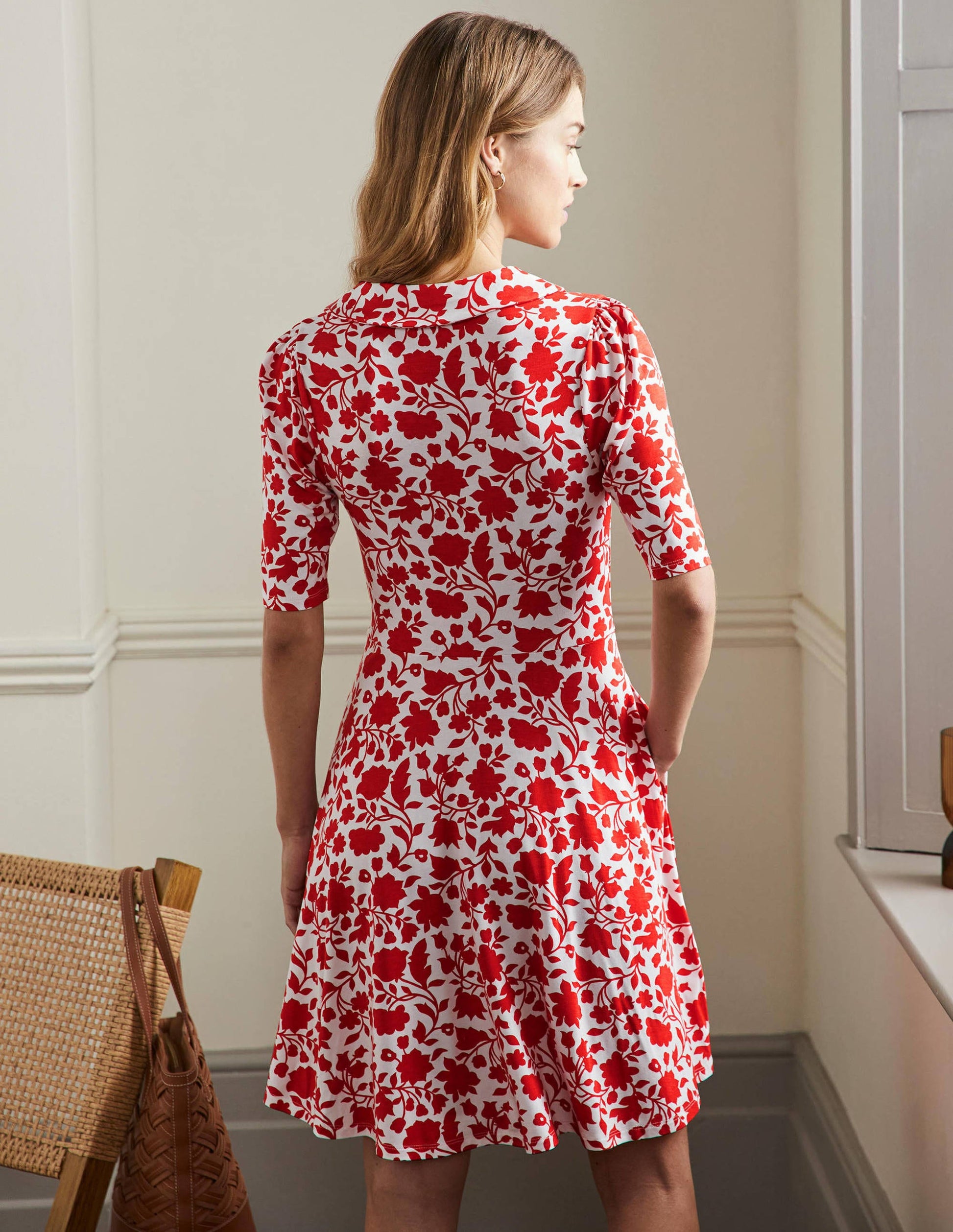 Fixed Wrap Jersey Dress-Papaya Botanic Silhouette-3