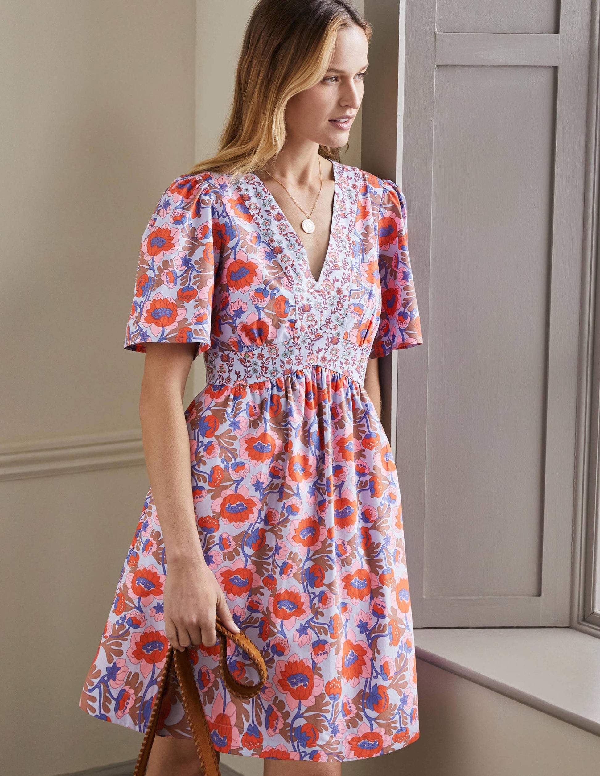 V-Neck Contrast Detail Dress-Dusty Blue, Terrace Bud-4