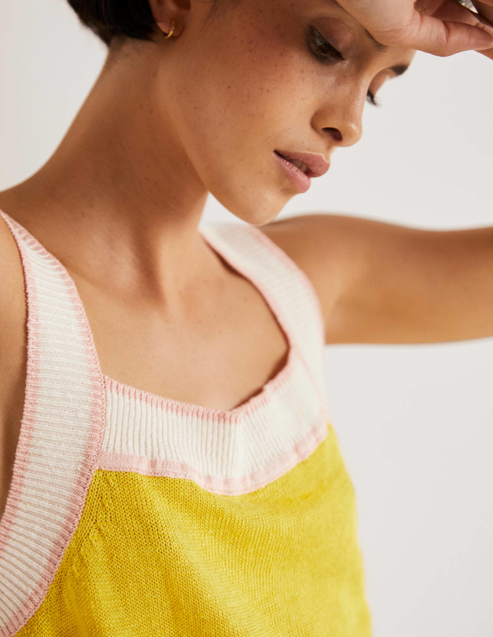 Square Neck Linen Vest-Lemon Fizz-2