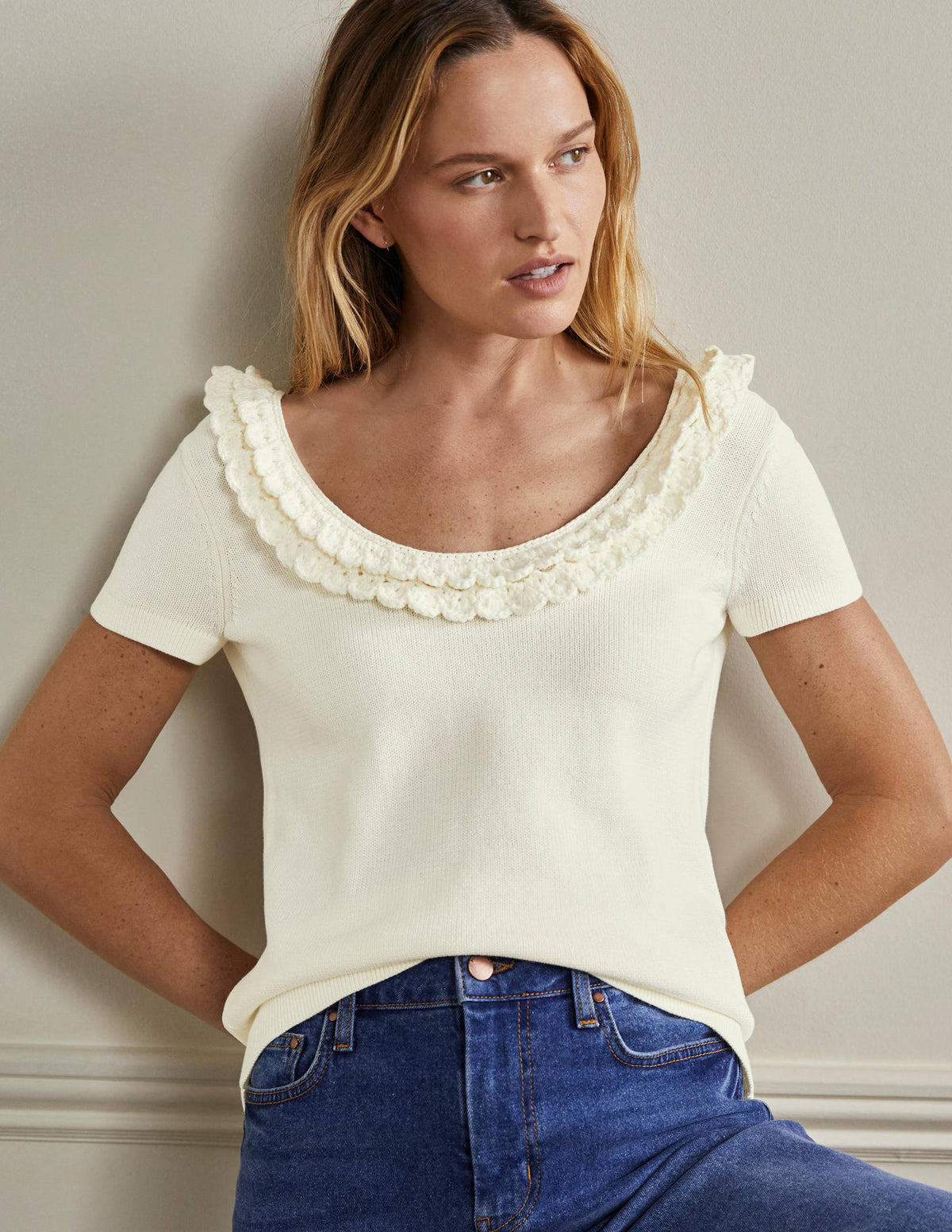 Crochet Scallop Knit T-shirt-Ivory-1
