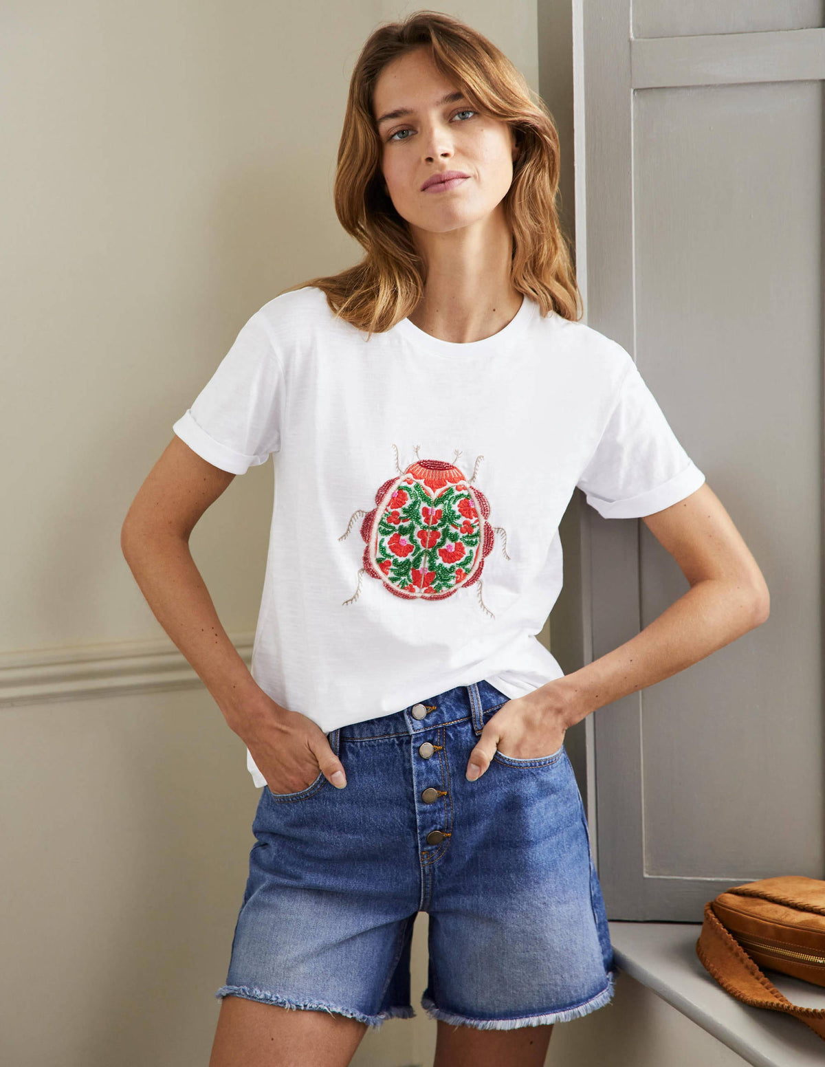 Turn Up Cuff Cotton T-shirt-White, Beetle - Image 1