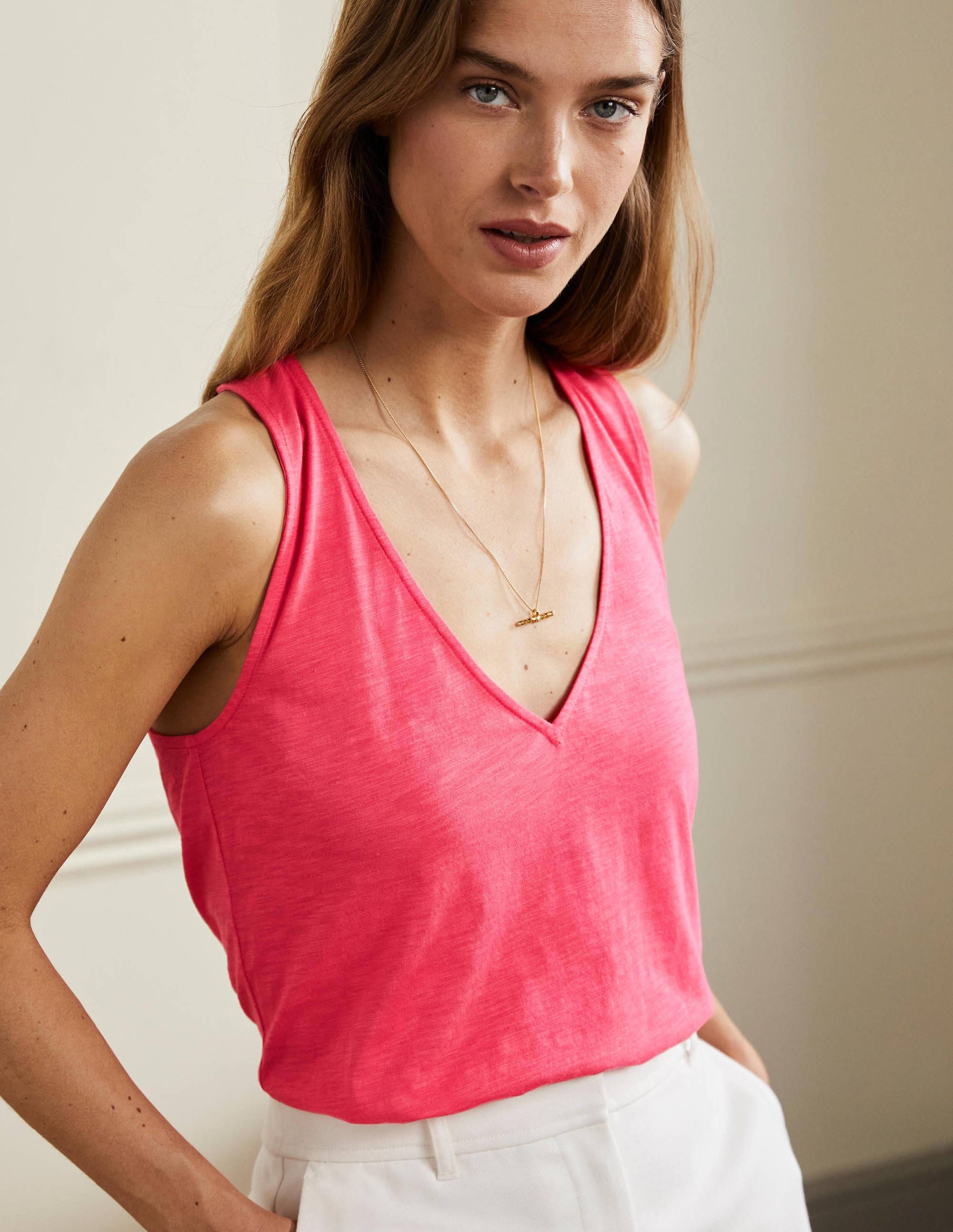 V-Neck Twist Back Jersey Top-Radish - Image 1