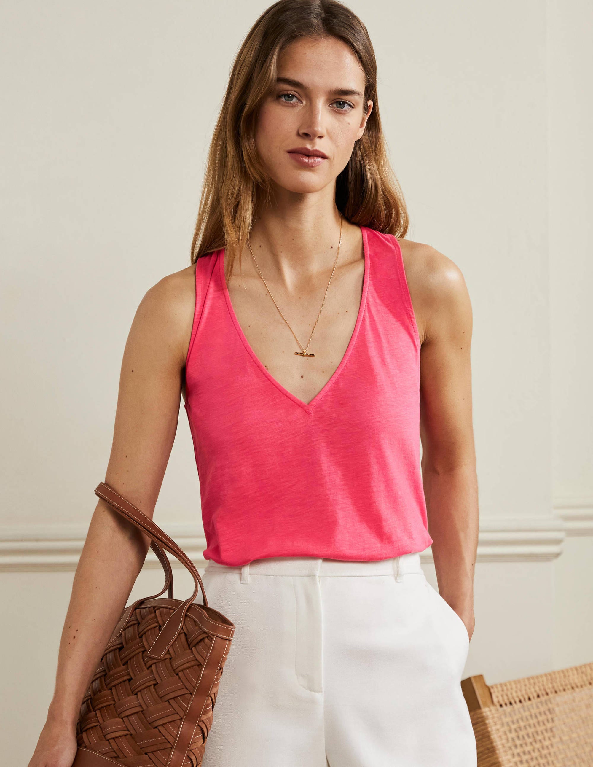 V-Neck Twist Back Jersey Top-Radish - Image 4