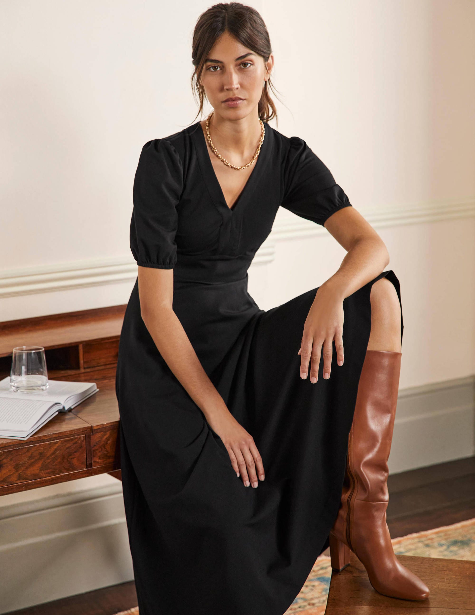 V-Neck Jersey Midi Dress-Black - Image 4
