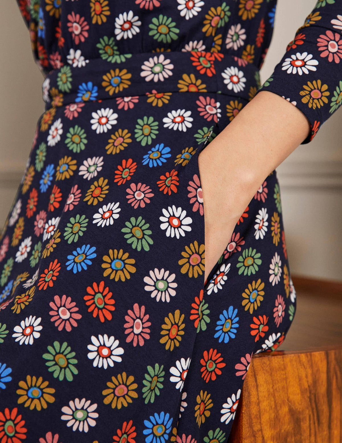 Puff Sleeve Jersey Midi Dress-French Navy, Rainbow Daisies - Image 2