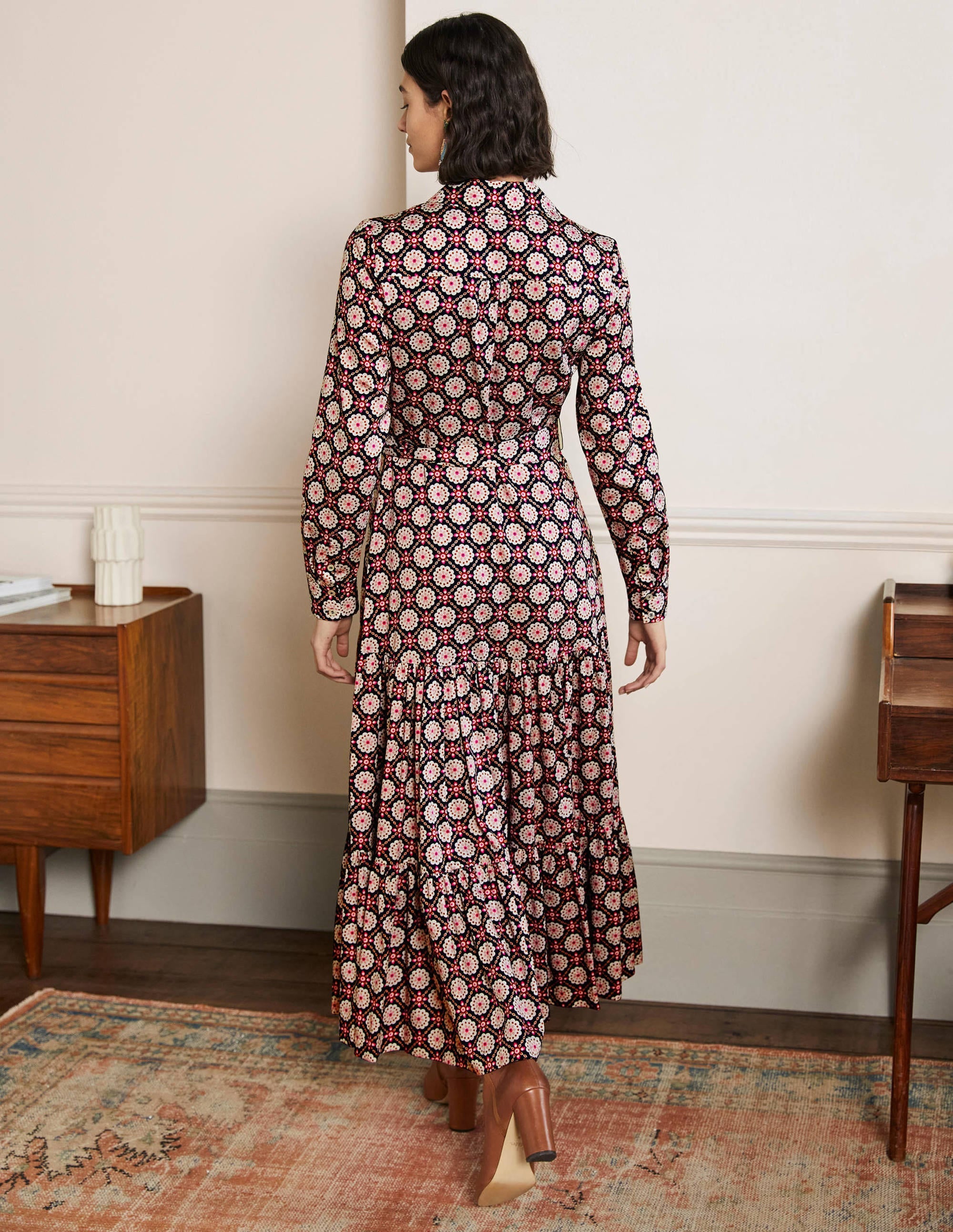 Button Through Maxi Dress-Navy Geo - Image 3