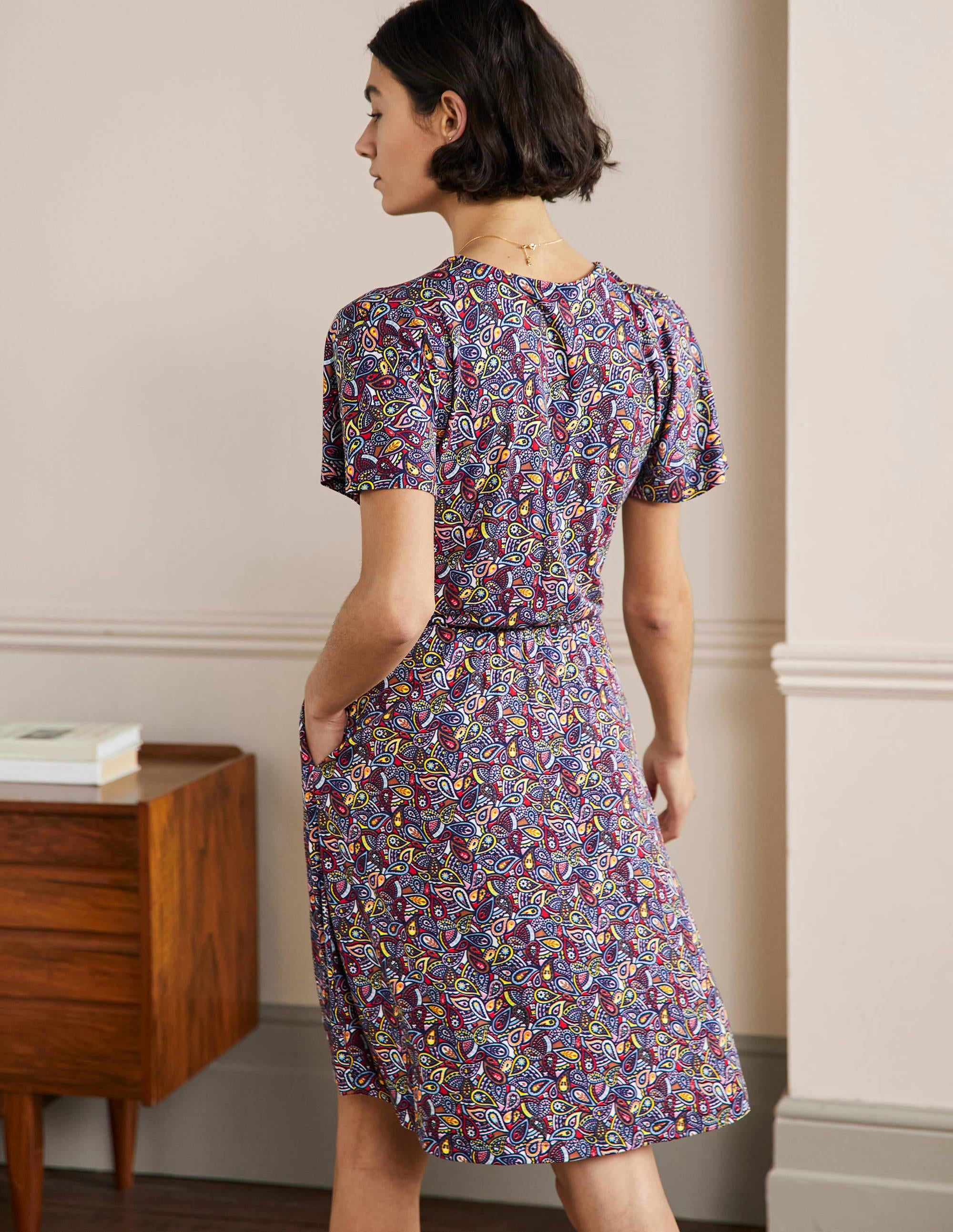 Flutter Sleeve Jersey Dress-Navy Paisley Blush - Image 4
