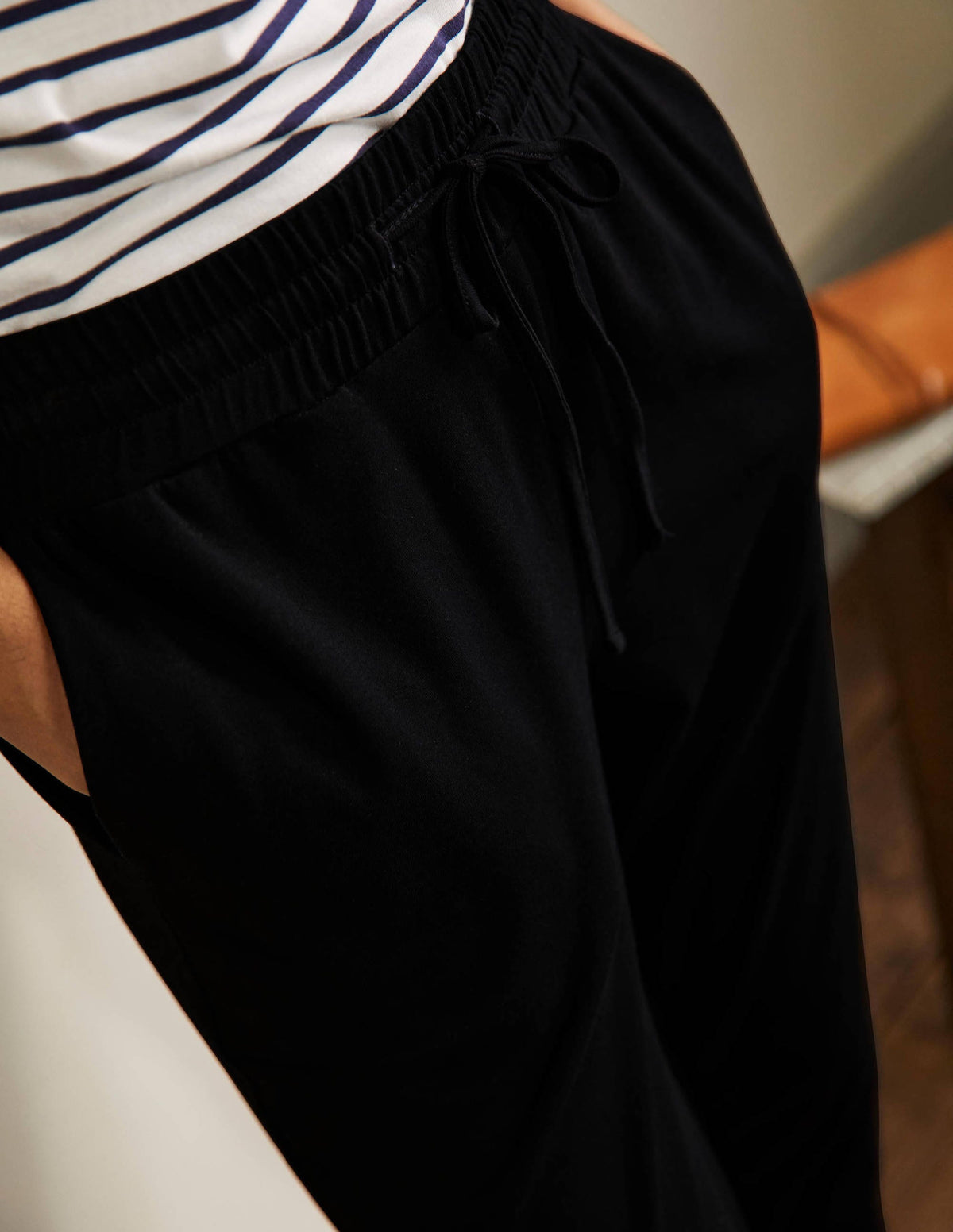 Cuffed Jersey Joggers-Black - Image 2