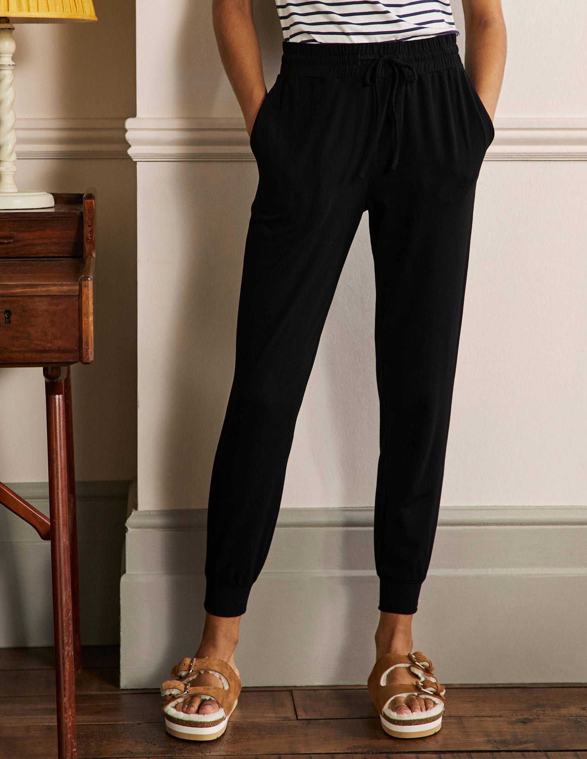 Cuffed Jersey Joggers-Black-4