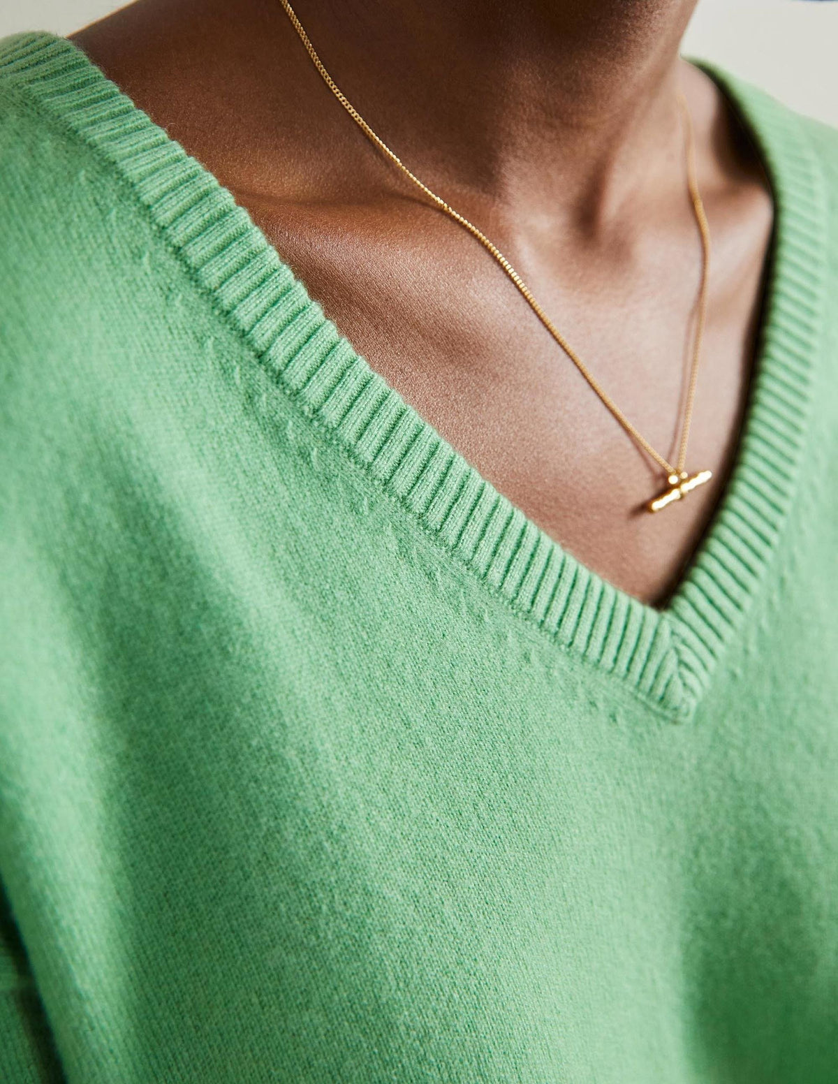 Cashmere V-neck Relaxed Jumper-Zephyr Green - Image 2