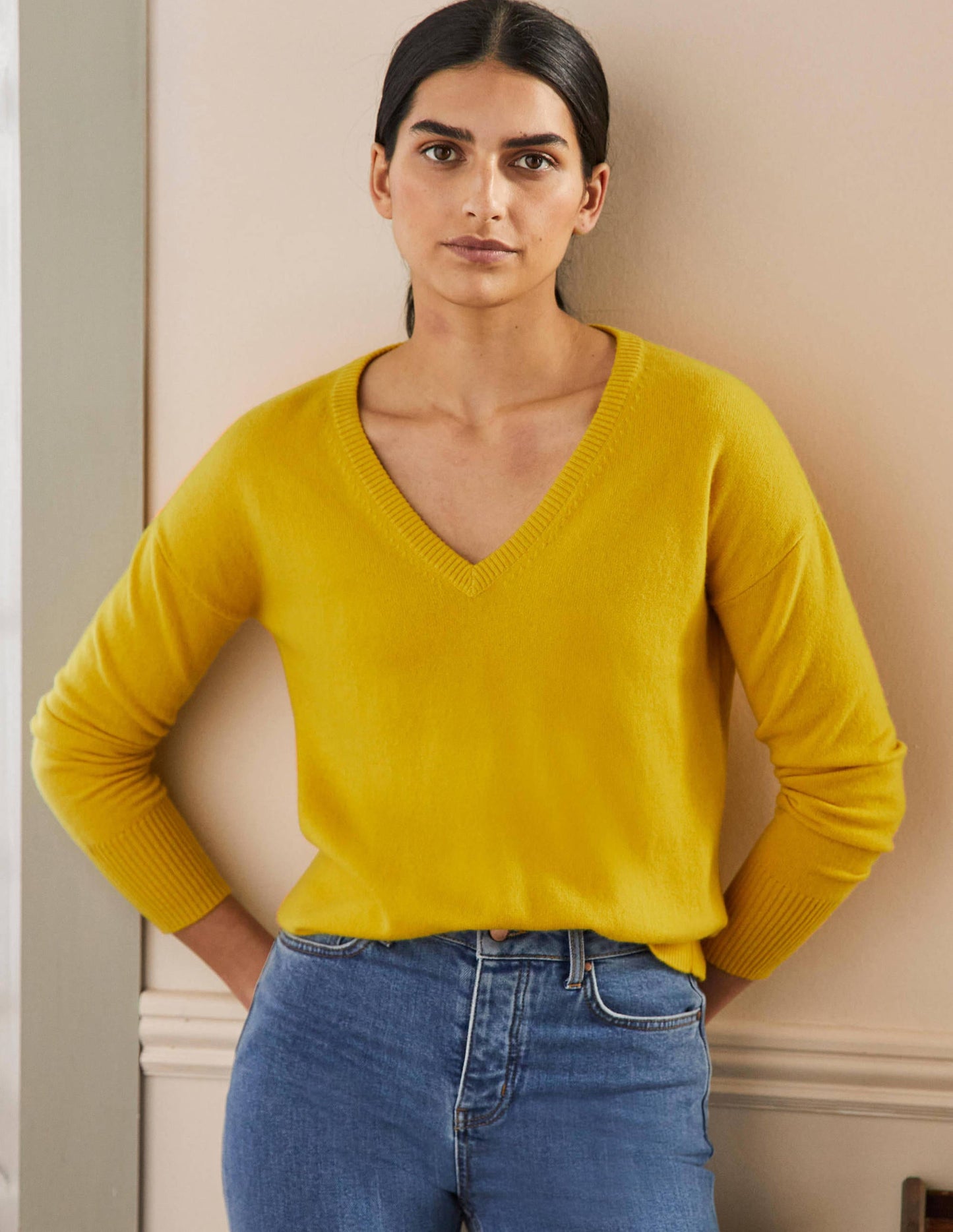 Cashmere V-neck Relaxed Jumper-Citrine Yellow