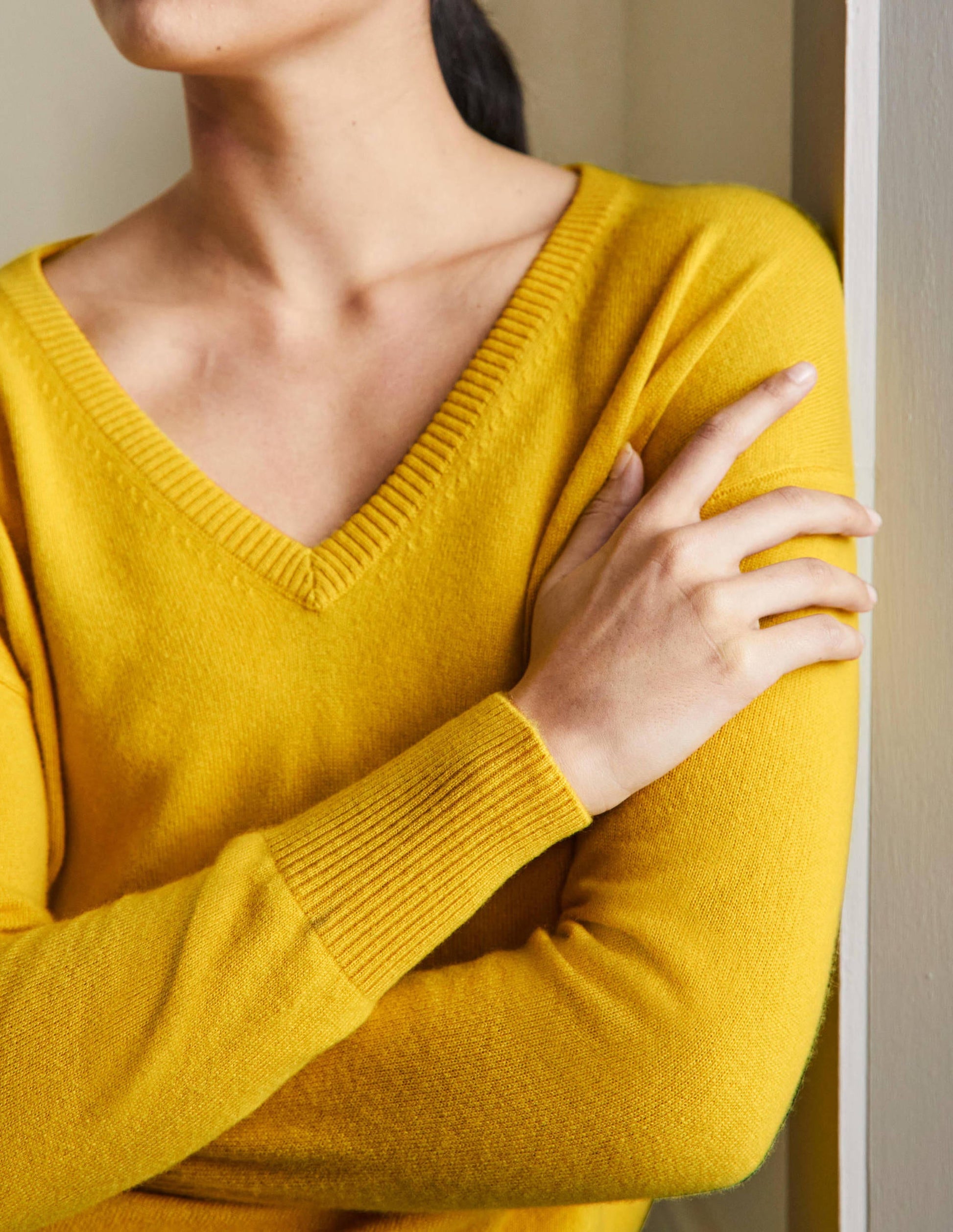 Cashmere V-neck Relaxed Jumper-Citrine Yellow-2