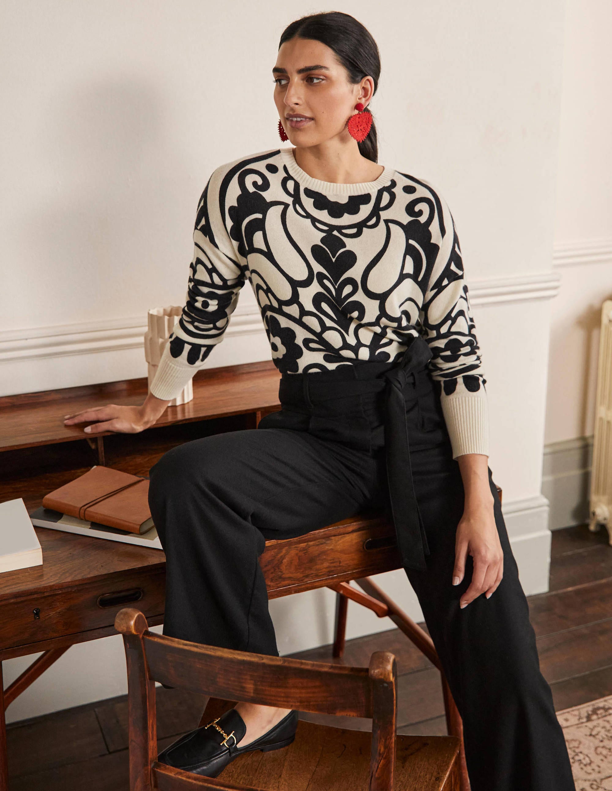 Margot Cashmere Jumper-Ivory, Floral Heart - Image 4