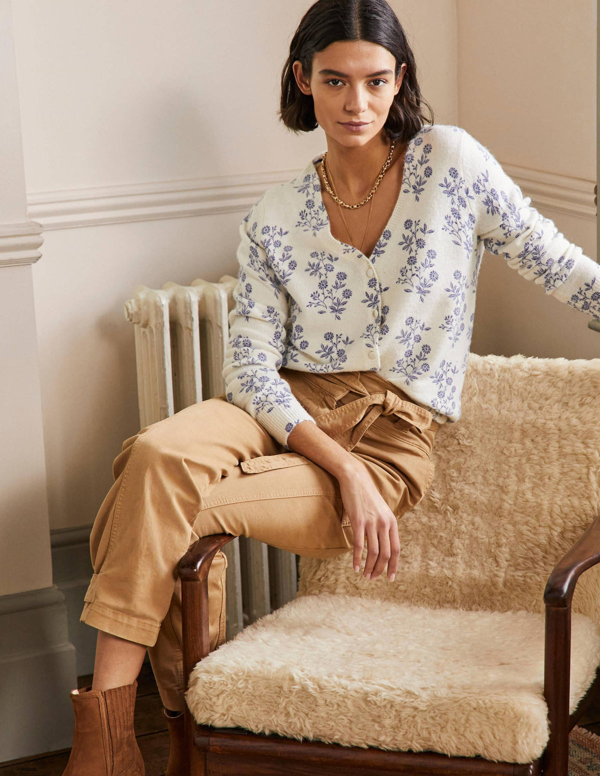 Anita Printed Fluffy Cardigan-Ivory, Leafy Cluster - Image 4