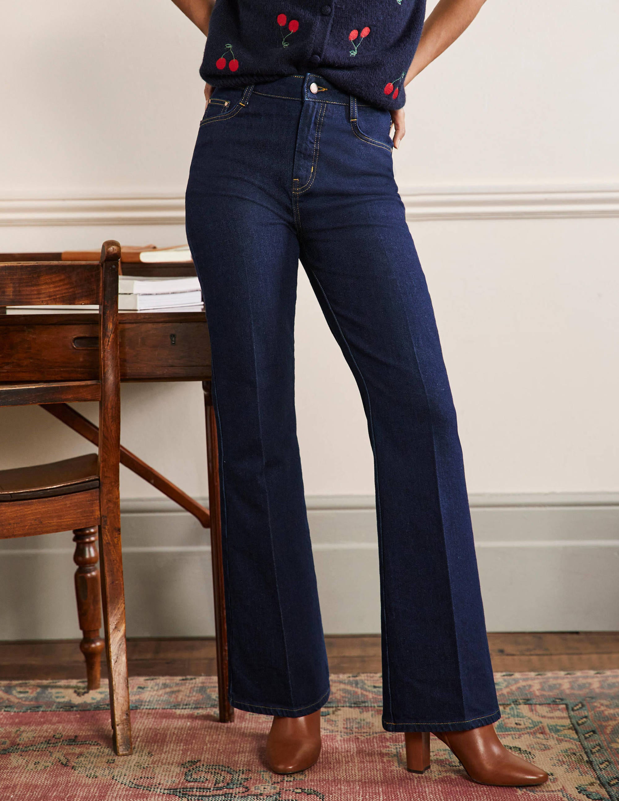 Antonia Smart Flare Jeans-Indigo - Image 4