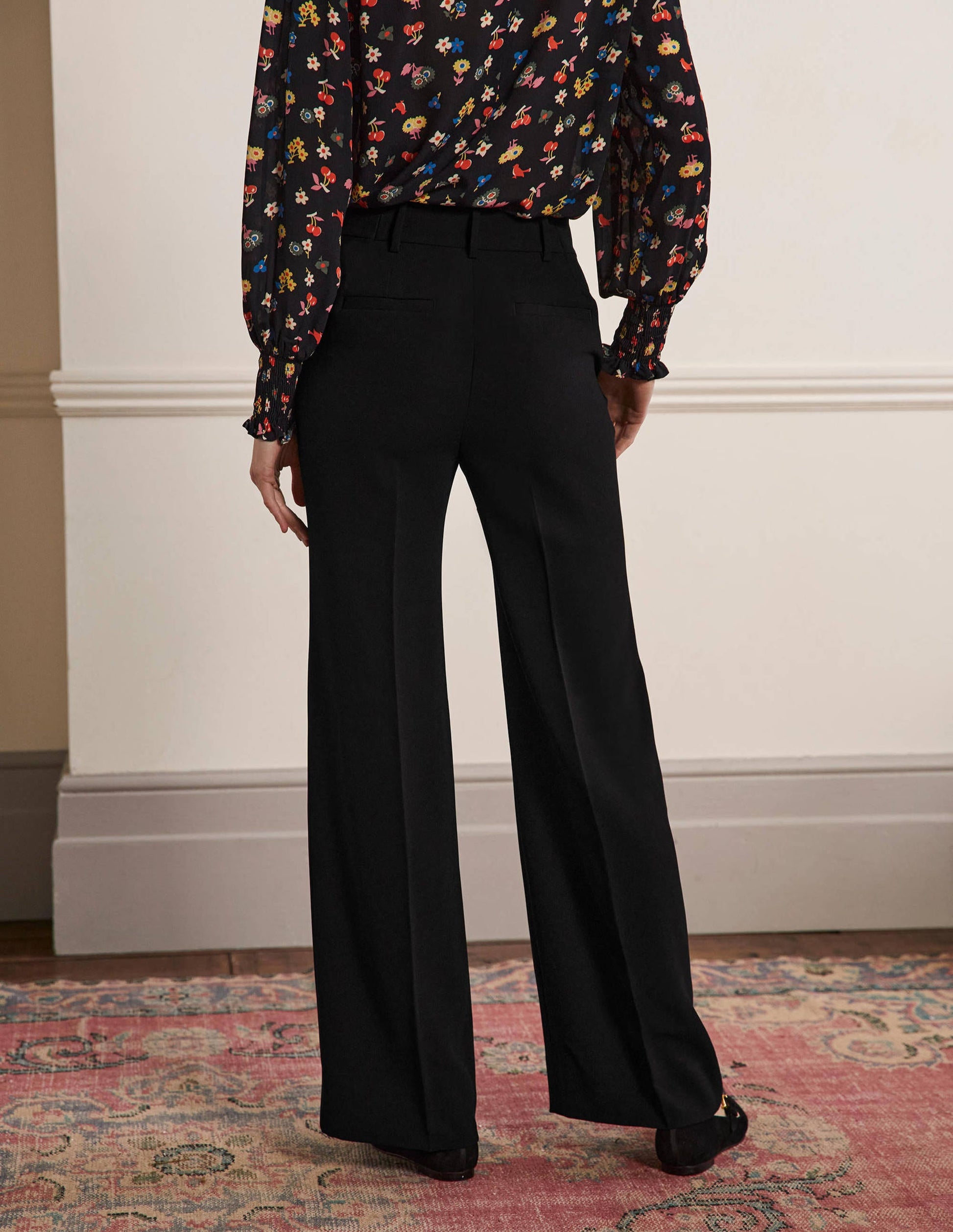 Relaxed Bootcut Trouser-Black-3