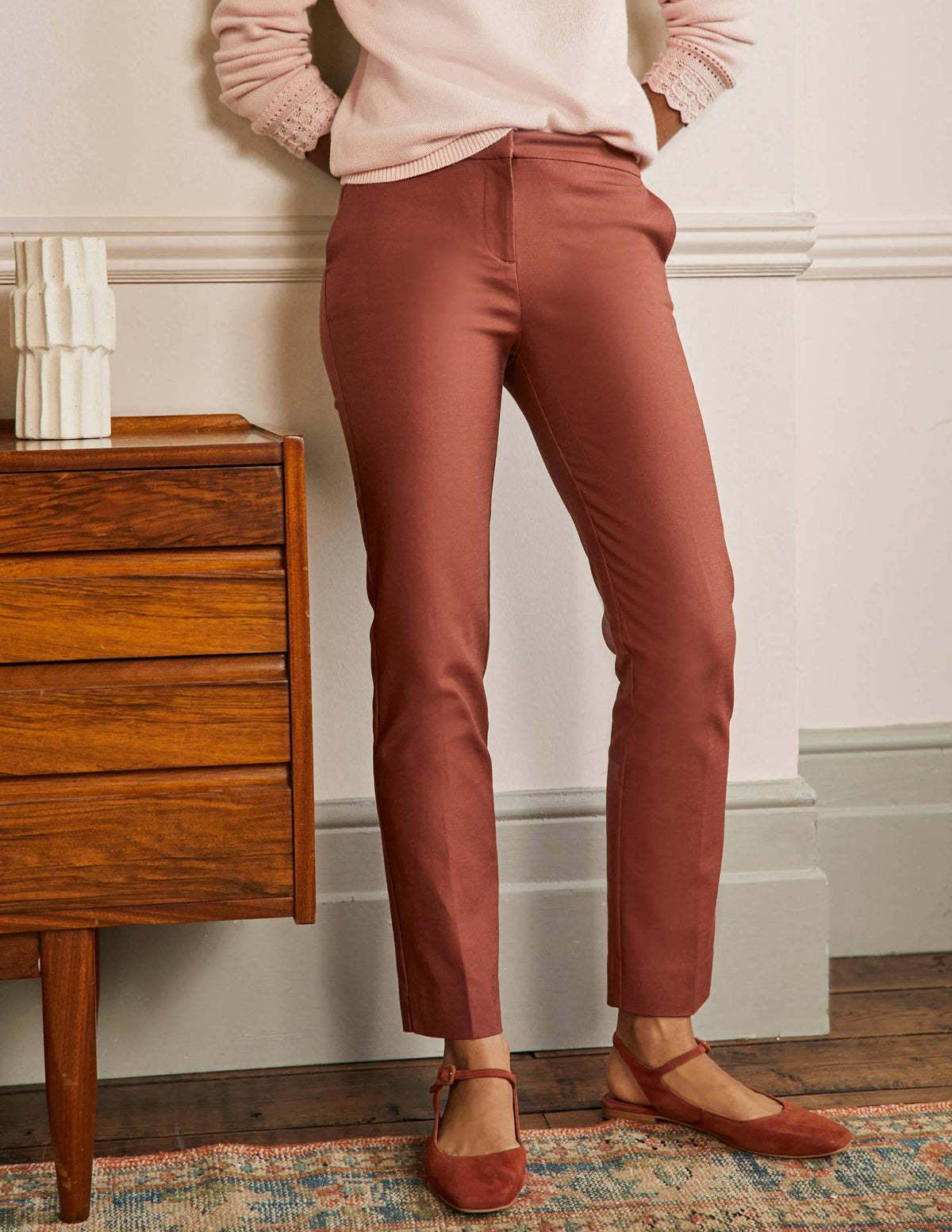 Richmond 7/8 Trouser-Red Oak - Image 4