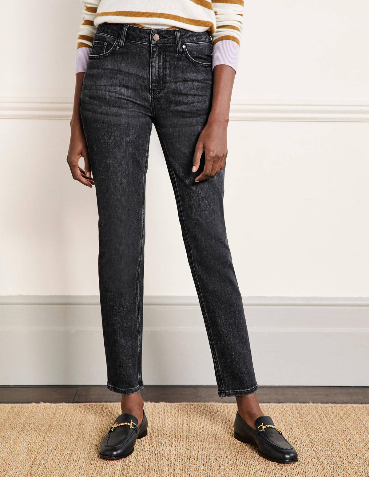 Girlfriend Jeans-Authentic Grey - Image 4