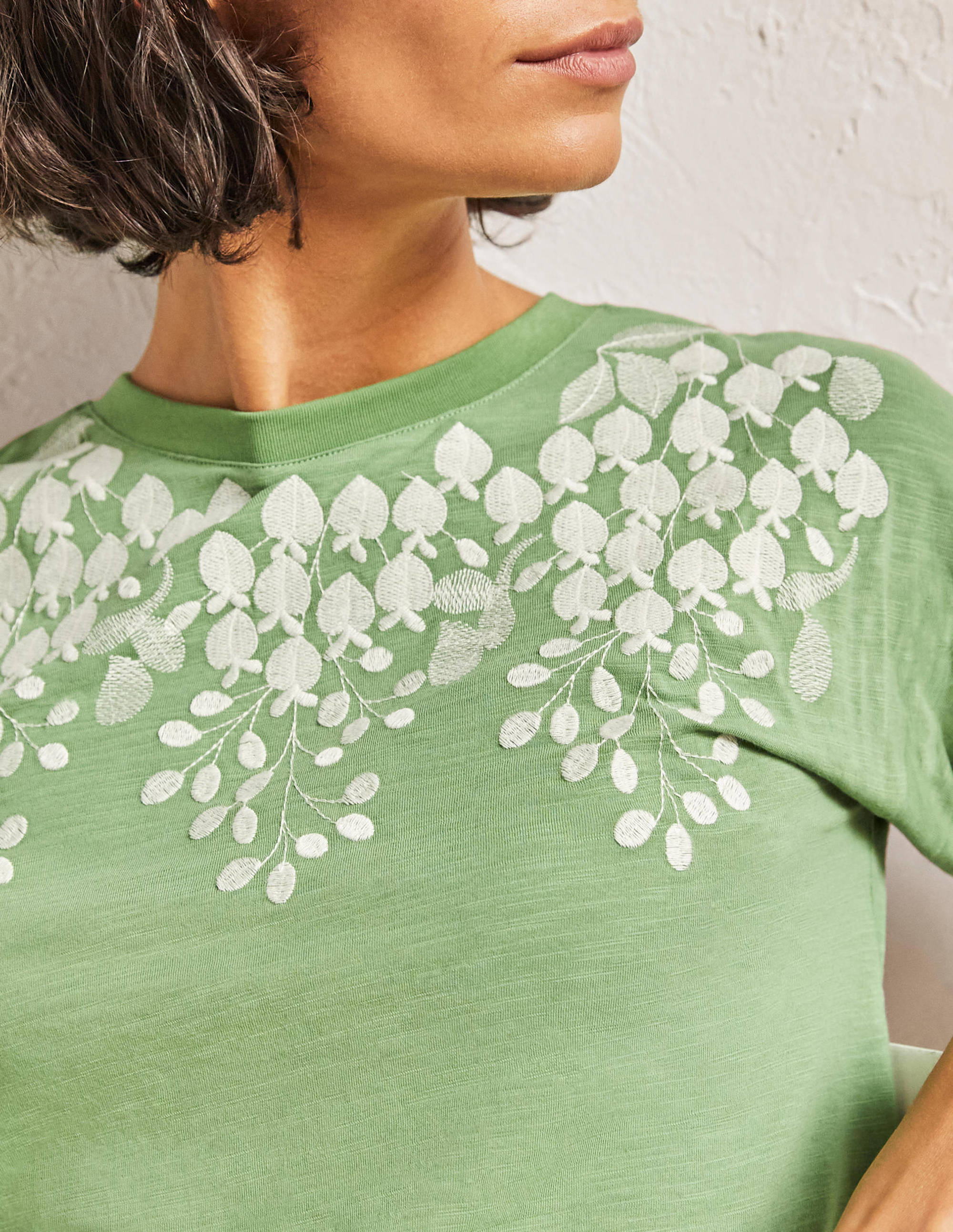 Turn Up Cuff Cotton T-shirt-English Ivy, Ivory Embroidered - Image 2