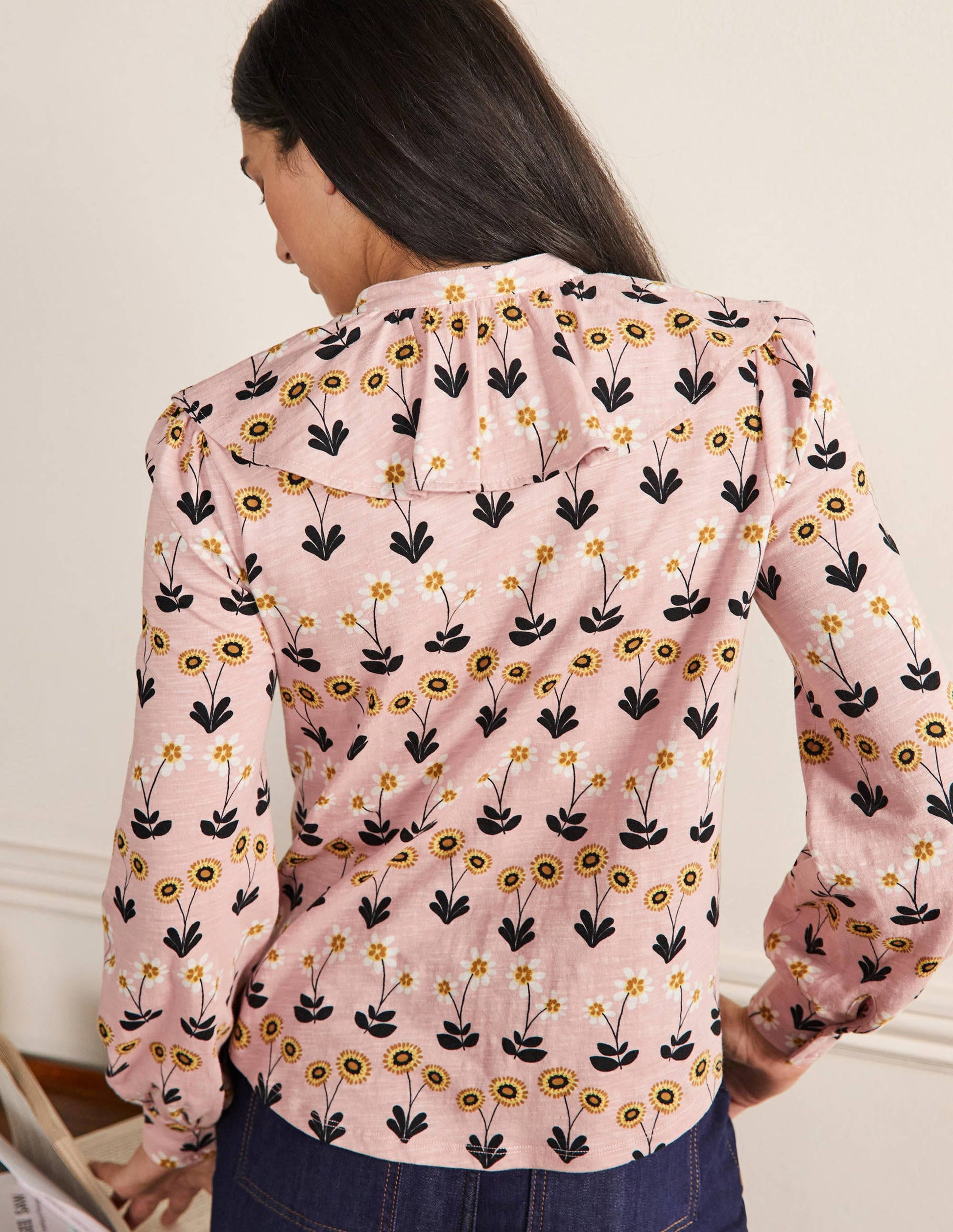 Ruffle Front Jersey Shirt-Milkshake, Delicate Daisy-3