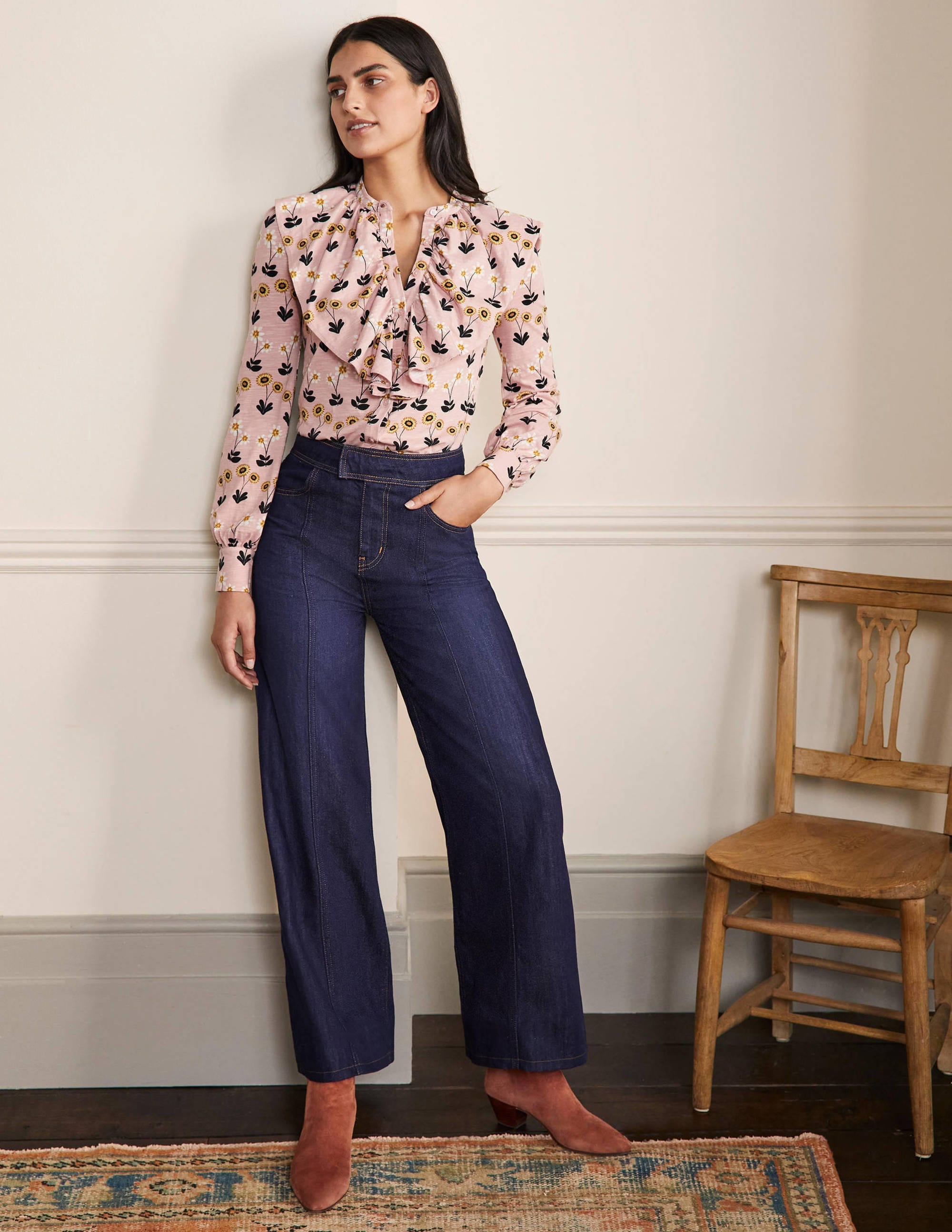 Ruffle Front Jersey Shirt-Milkshake, Delicate Daisy - Image 4