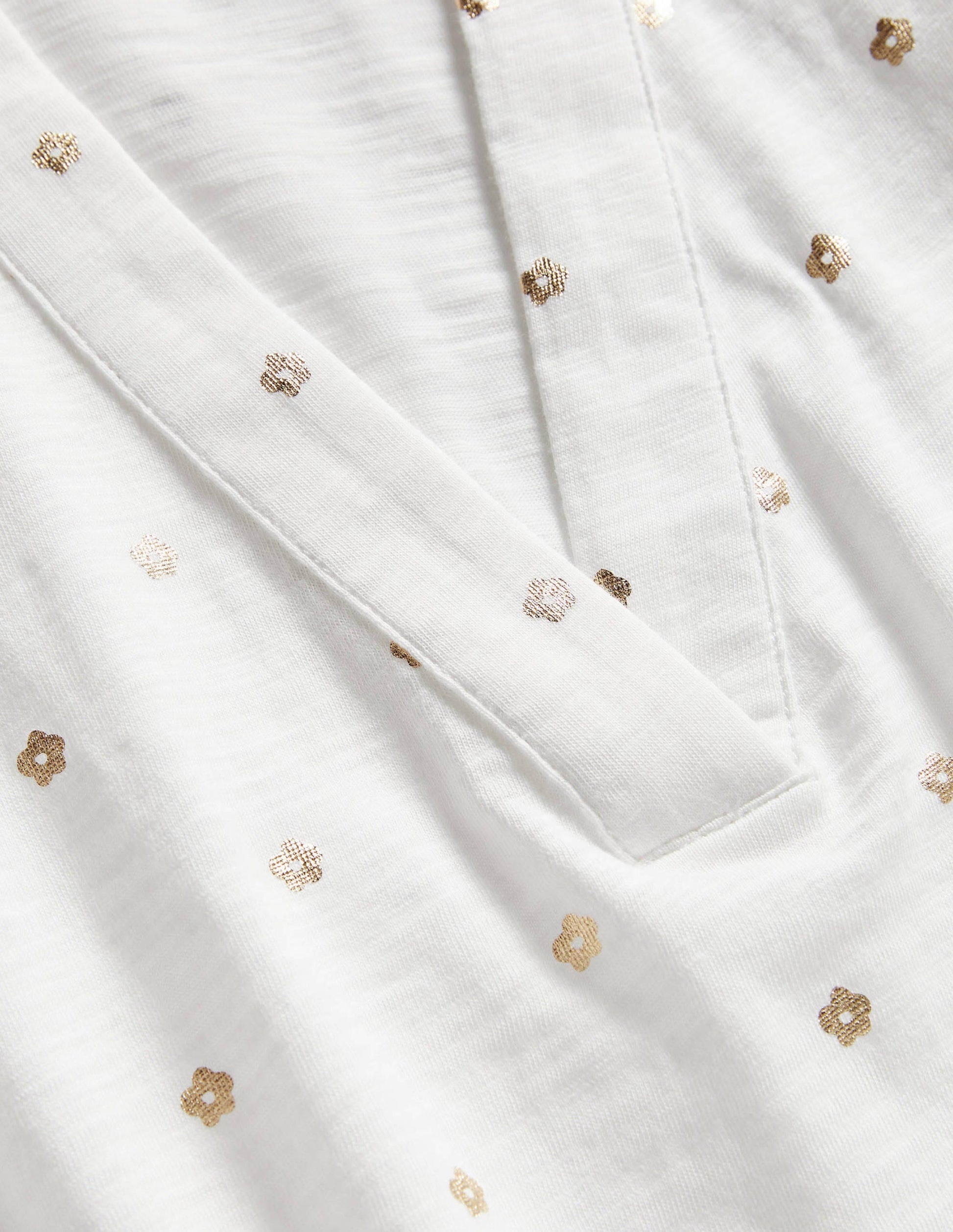 Collared Notch Neck Cotton Top-Ivory Foil Flower-6